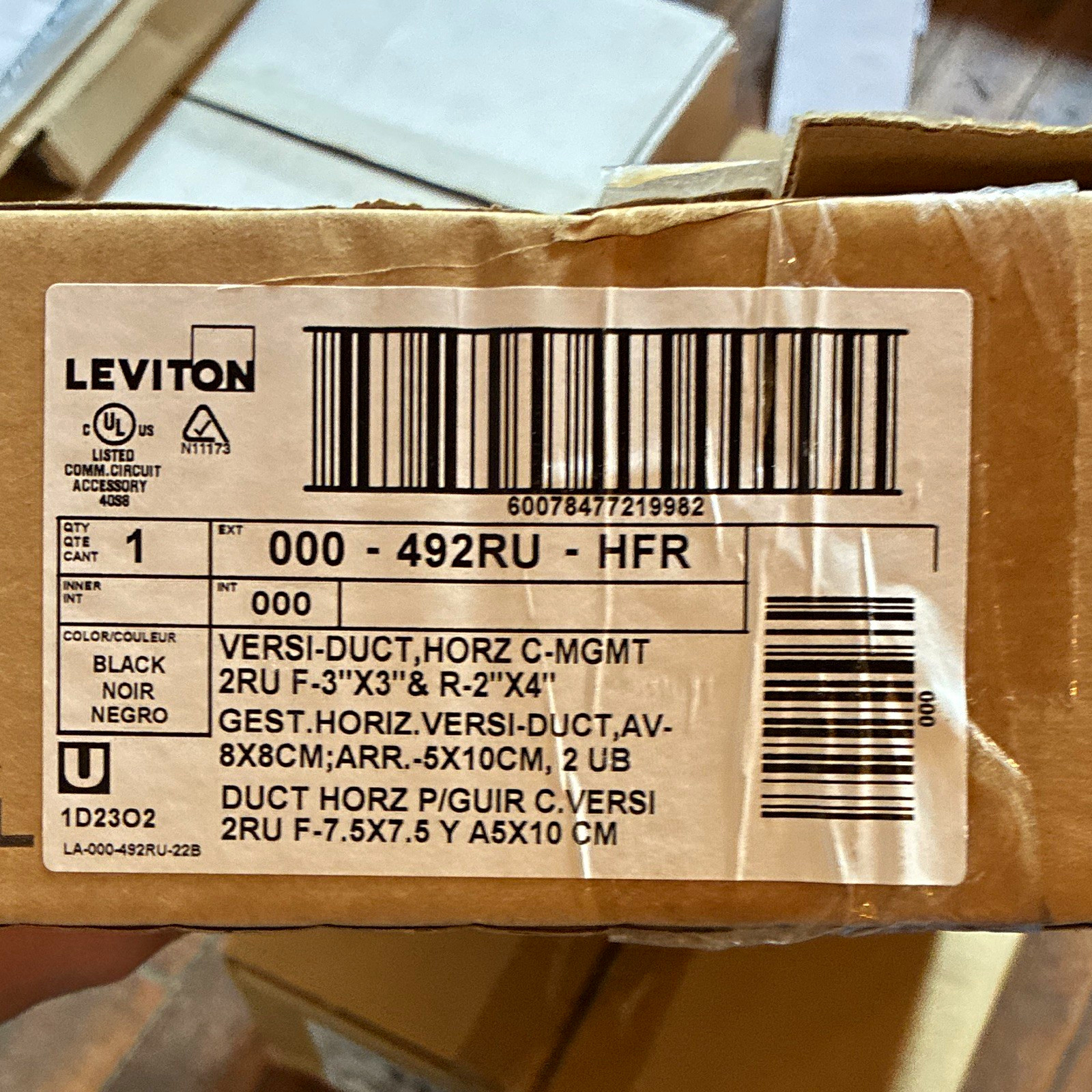 Leviton Versi-Duct Horizontal Cable Manager, 2RU Black, 492RU-HFR