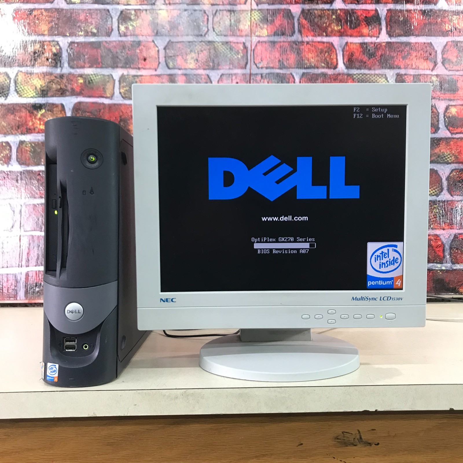 Dell OptiPlex GX270 SFF Pentium 4 2.40GHz 512MB RAM No HDD (Retro Gaming PC)