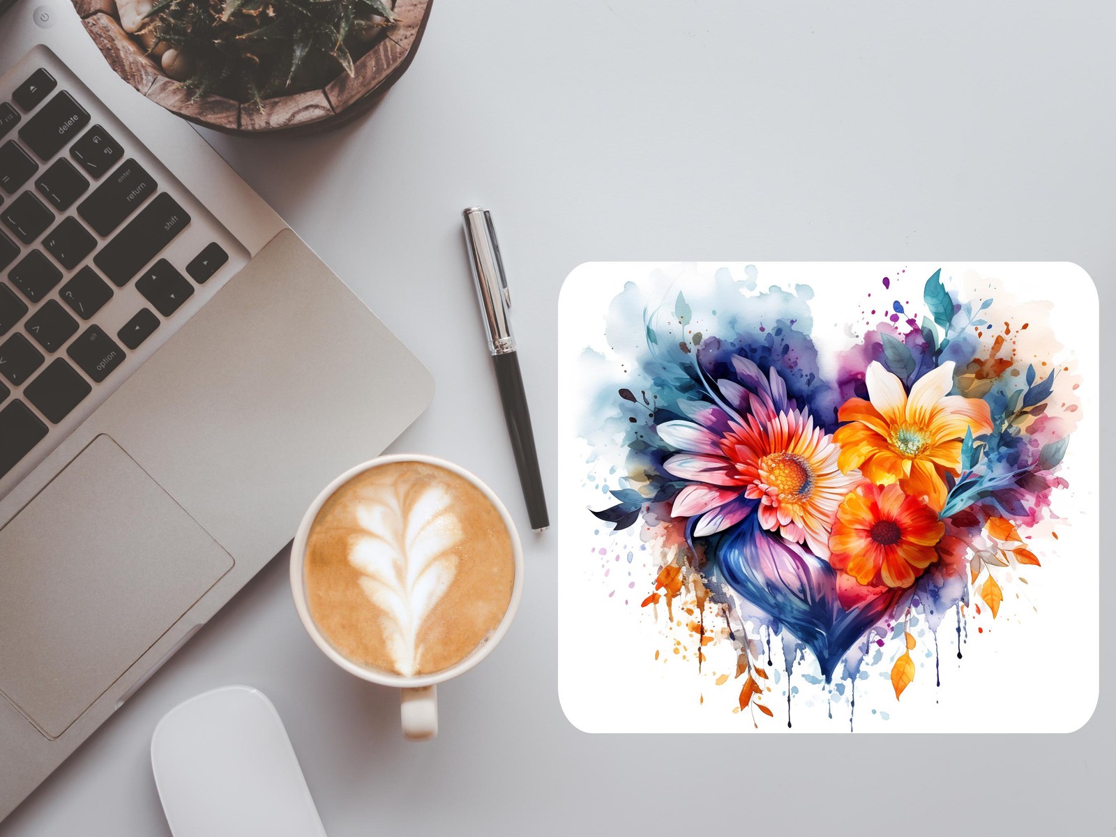 Floral Heart Mouse Pad: Personalized Desk Accessory