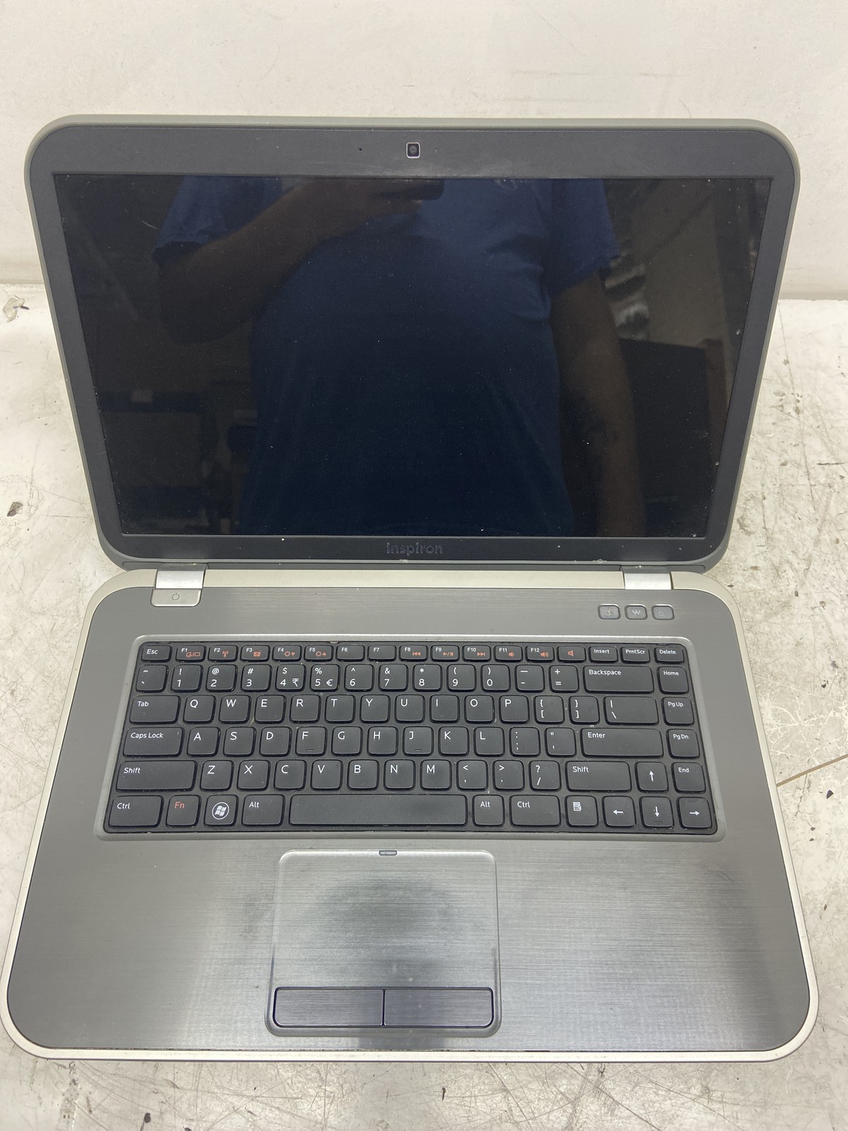 Dell Inspiron 15R 5520 Intel Core i5-3210M 2.5 GHHz 8 GB NO HDD