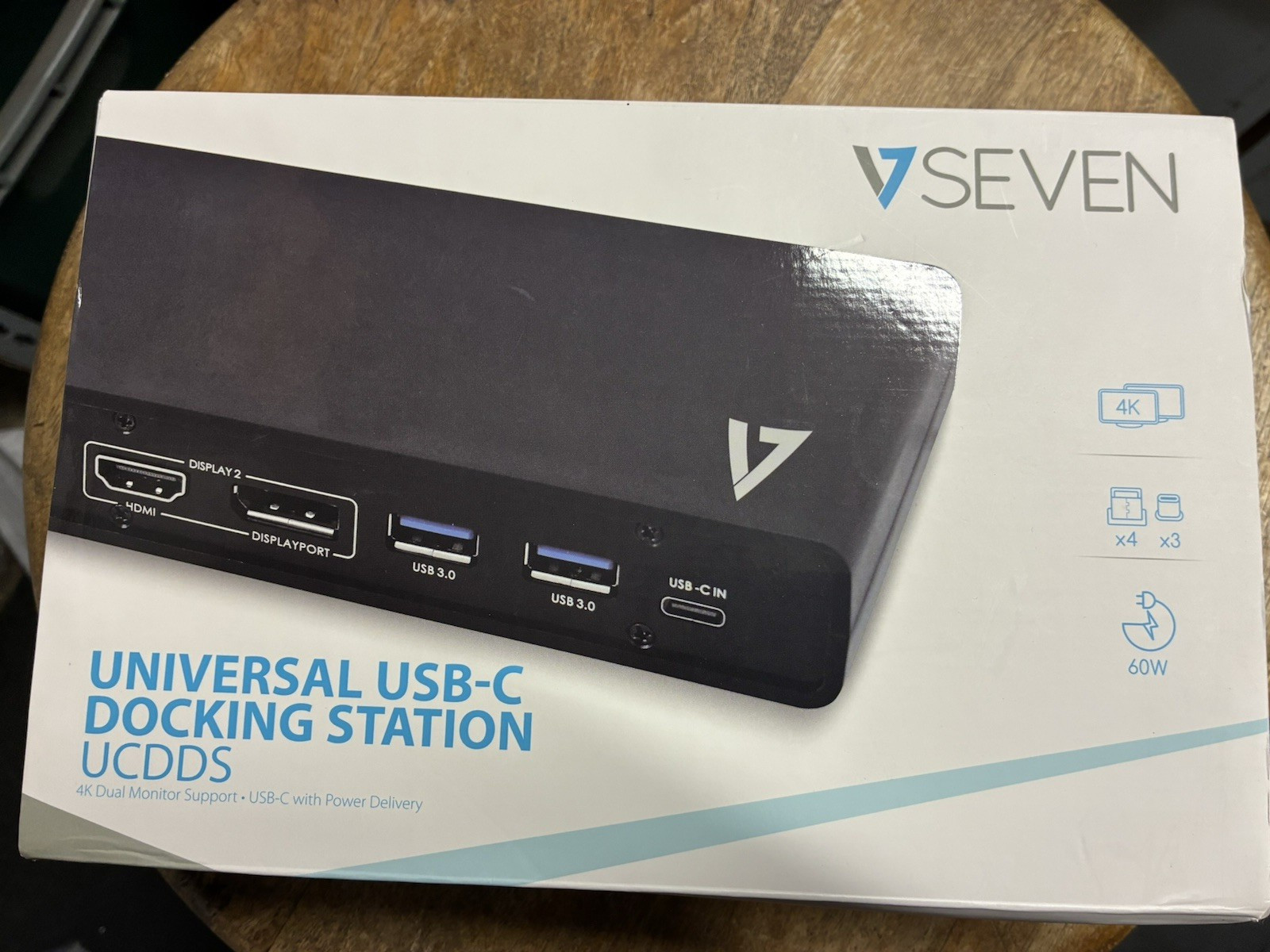 V7 Dual DisplayLink 4K Univ Docking Station UCDDS  W USB-C Power Delivery