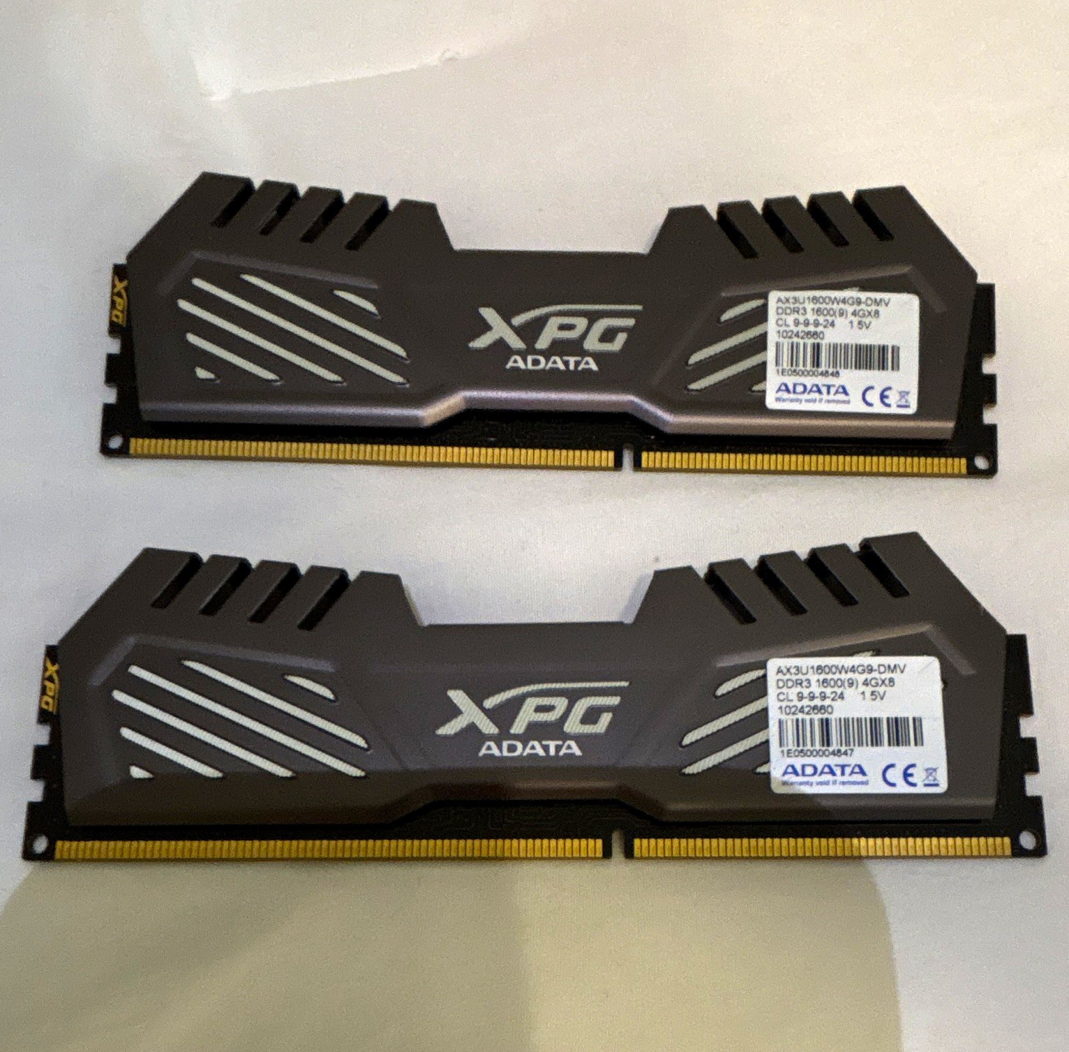 ADATA XPG DDR3-1600 8GB Kit (2x4GB) 240-Pin DIMM RAM AX3U1600W4G9-DMV