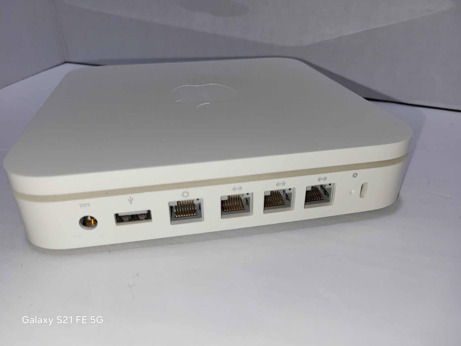 Apple AirPort Express Model A1408 Wi-Fi Router Base Station