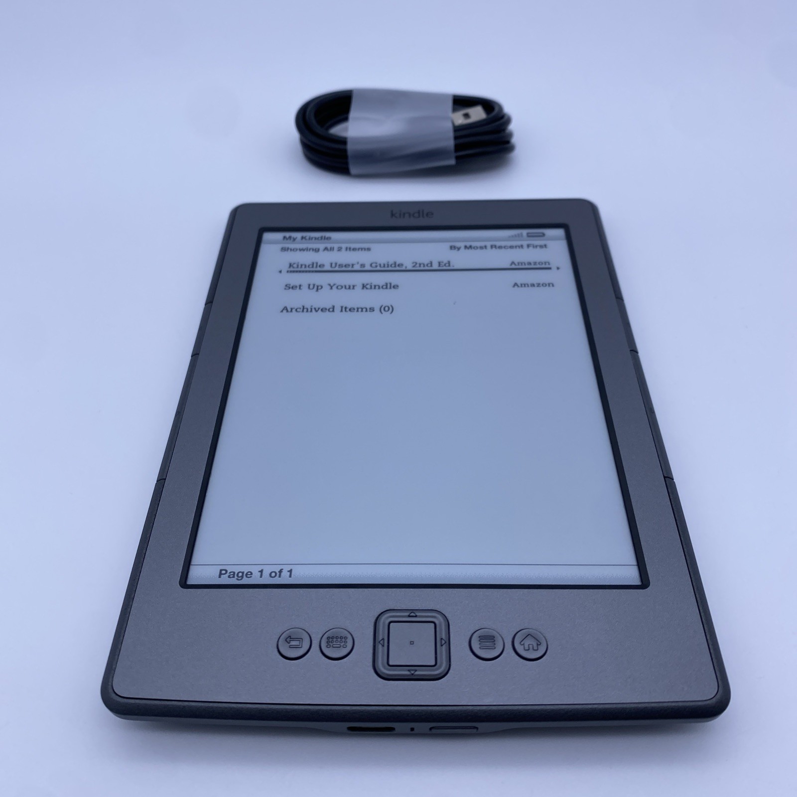 Amazon Kindle 4th Generation 2GB 6" Ebook Reader Model D01100 Graphite, Tested