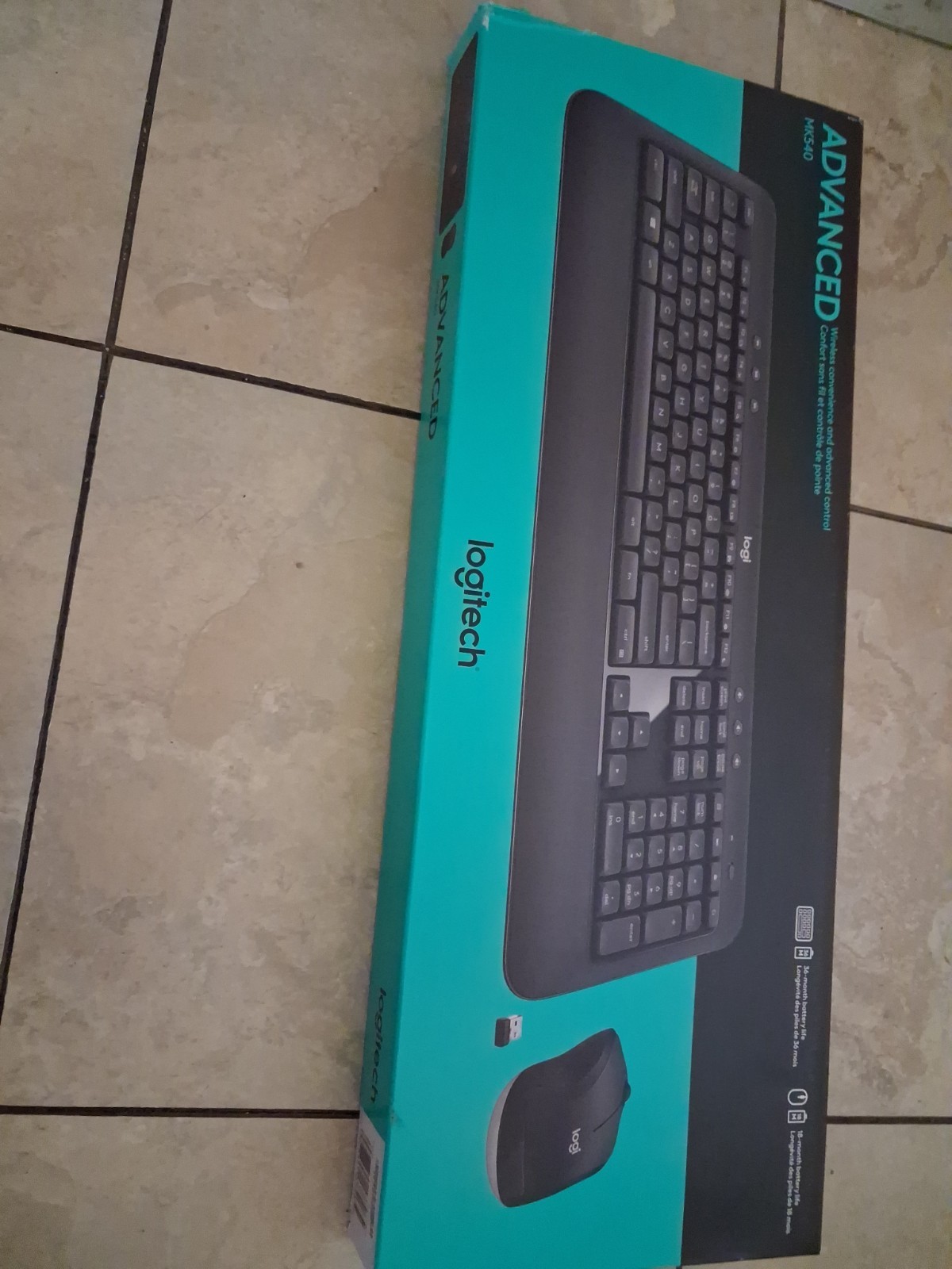 Logitech MK540 (920-008671) Wireless Keyboard and Mouse Combo