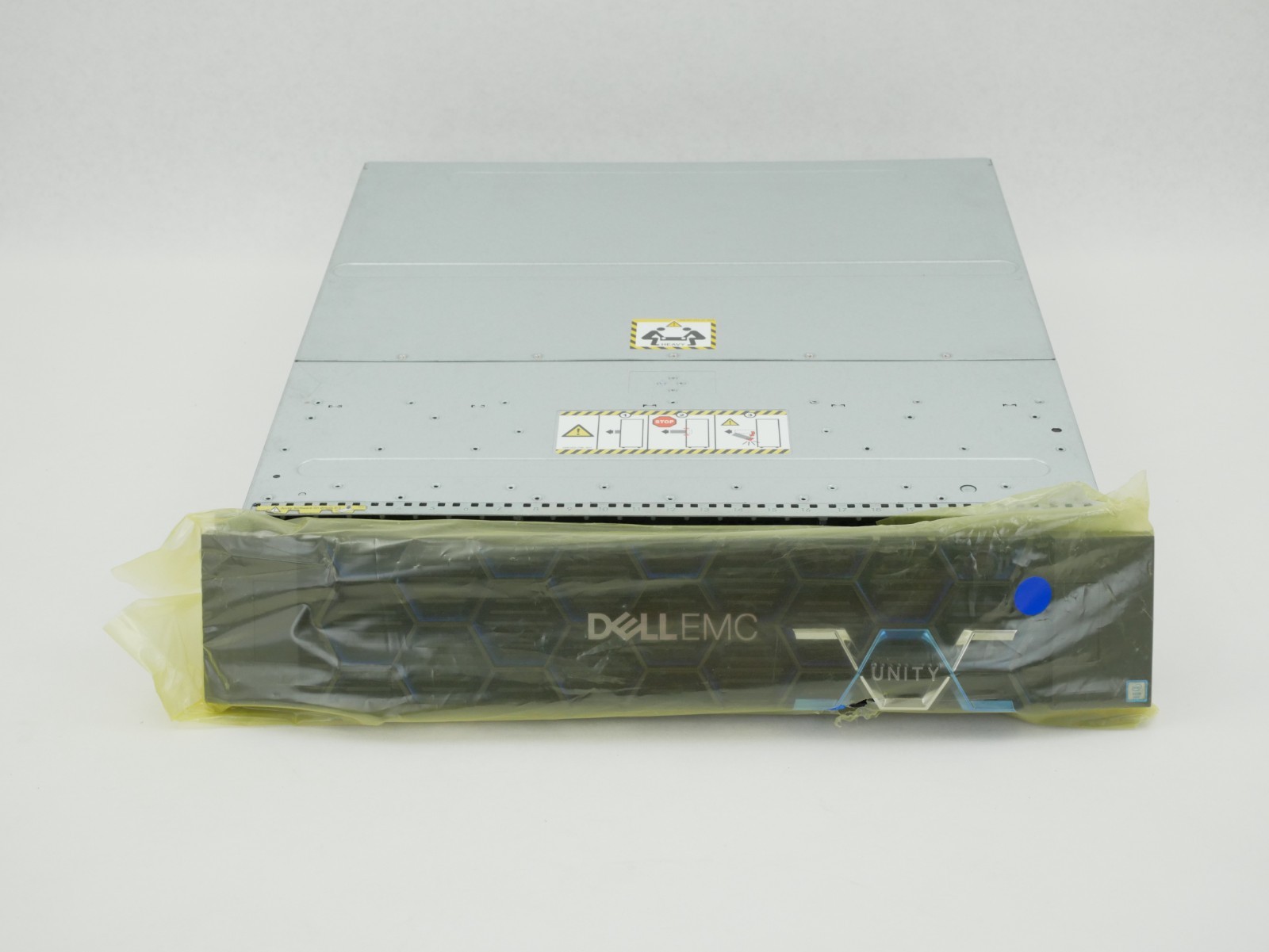 Dell EMC Server Chassis 25-Bay Storage Array OPE25