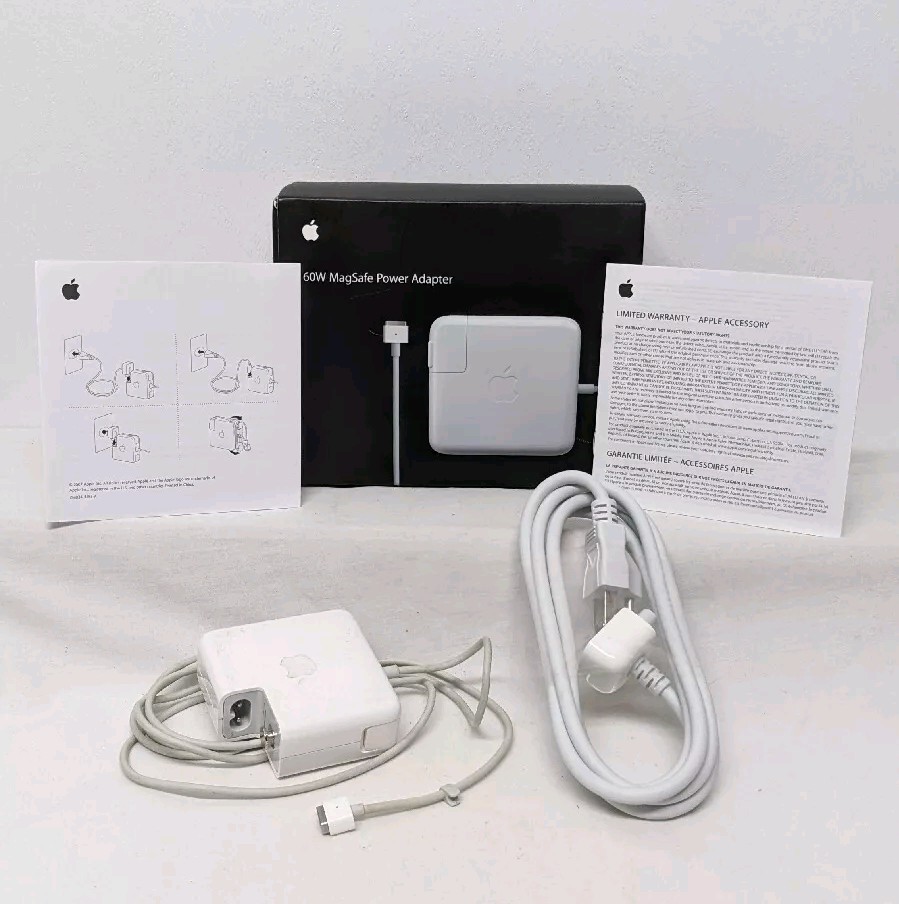 (A1:70) Apple 60w MagSafe Power Adapter Model A1330 SN MV9430C6U935A