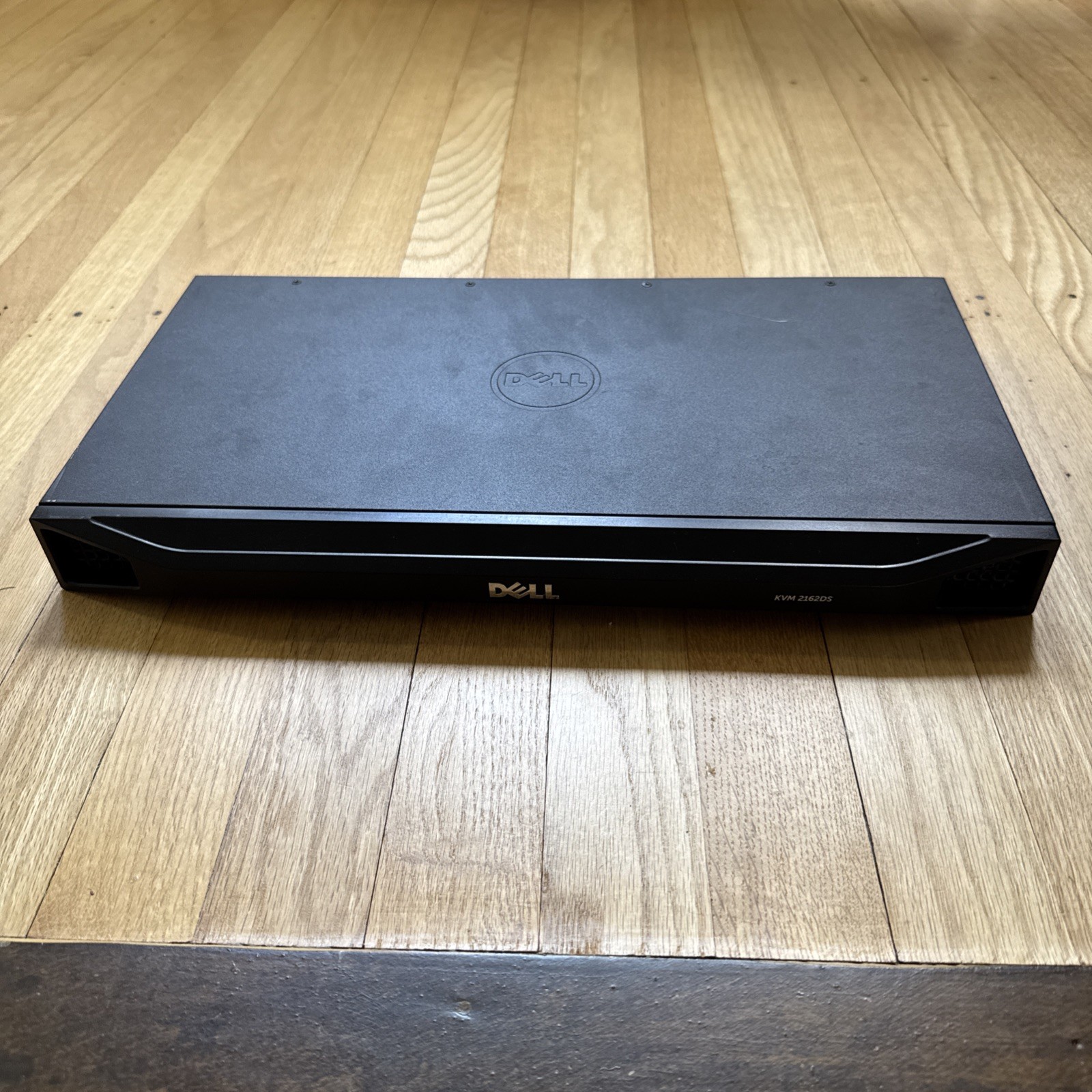 Dell KVM 2162DS 16-Port KVM Over IP Switch 