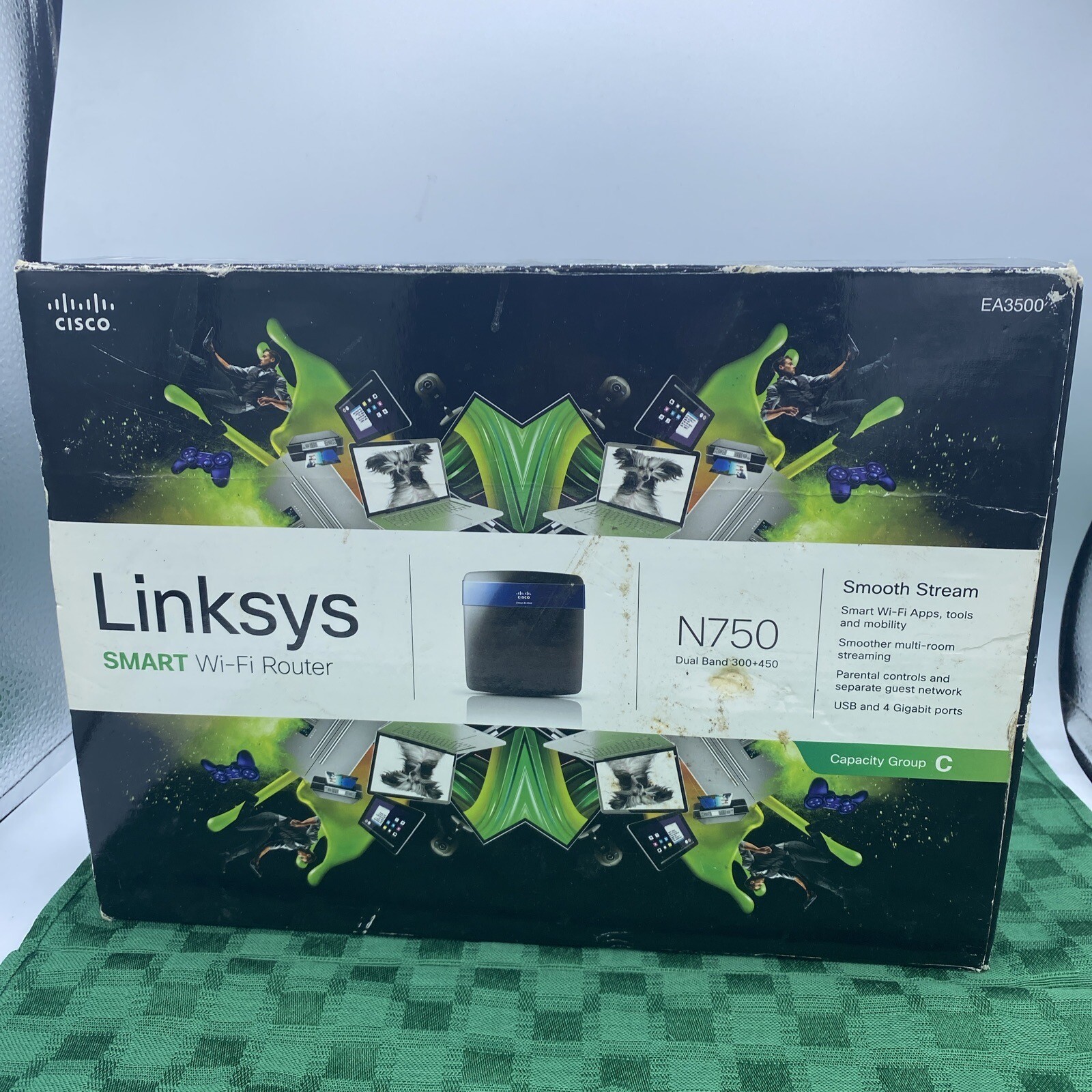 Linksys N750 EA3500 Dual Band Wireless N Router Cisco 2.4 + 5GHz 300 + 450Mbps