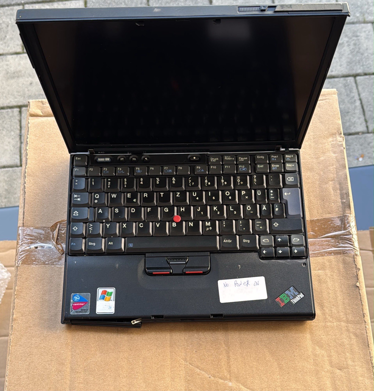 IBM THINKPAD X40 Dispenser Screen Display Battery Keyboard Housing OK