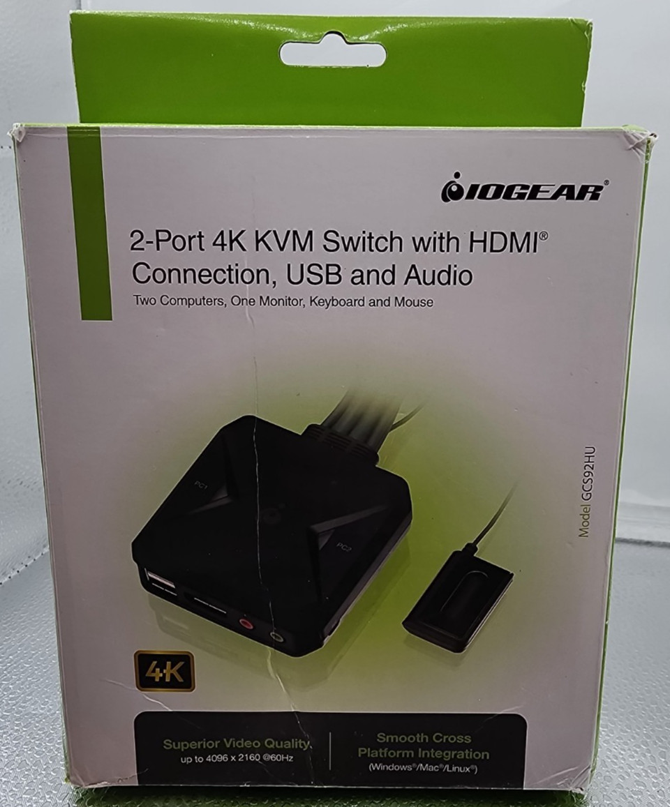 OGEAR 2-Port 4K USB-C KVM Switch with DisplayPort output