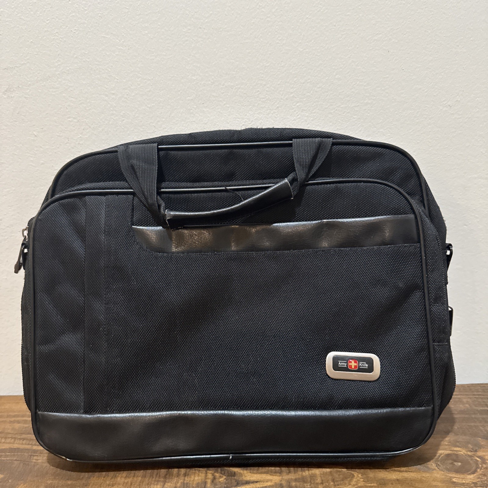 Swiss Army Knife Gear Laptop Notebook Carry-On Case Messenger Bag