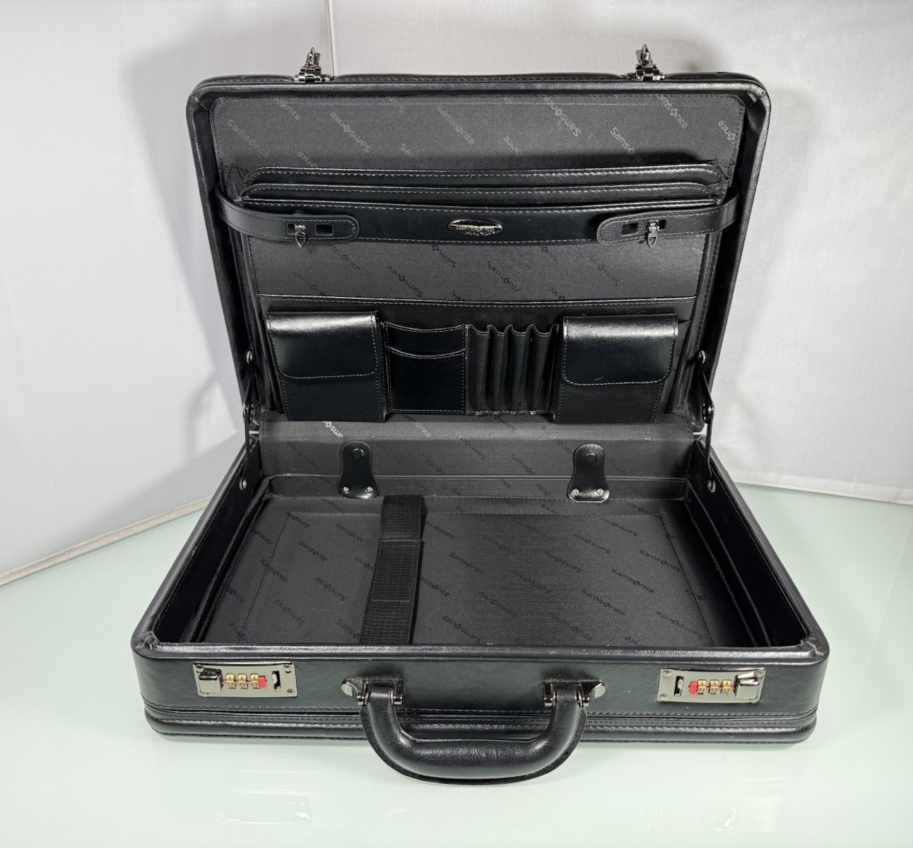 Samsonite Black Leather Hard Shell Briefcase For 17.3” Laptop w/Combination Lock