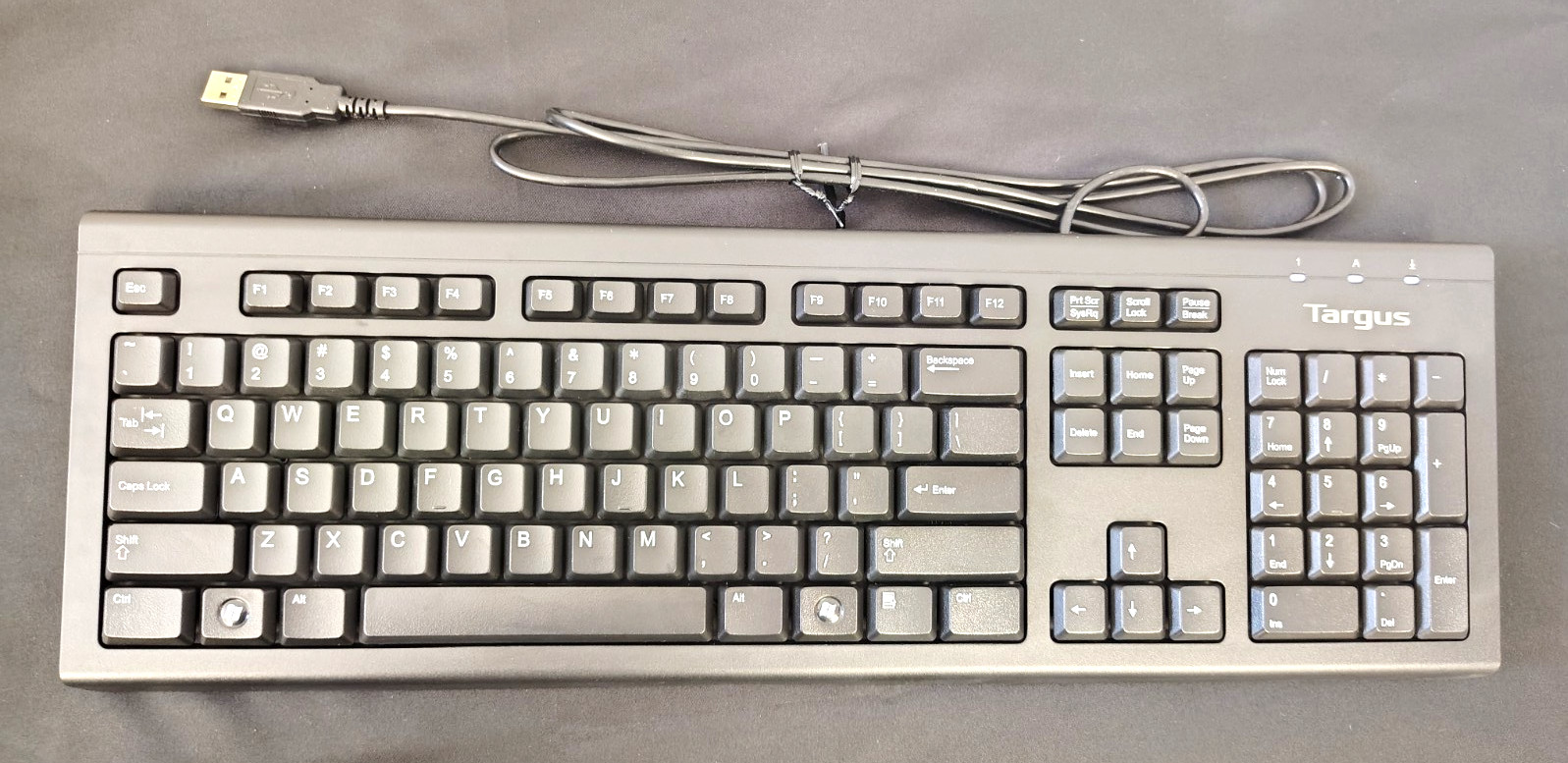 NEW Targus Wired Keyboard Model AKB30USZ