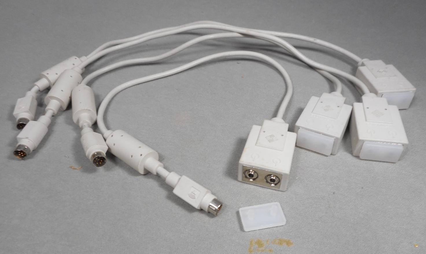 Sun Microsystems  Audio Adapter 8-pin Mini-DIN to Audio pn 530-1702-01 Lot of 4