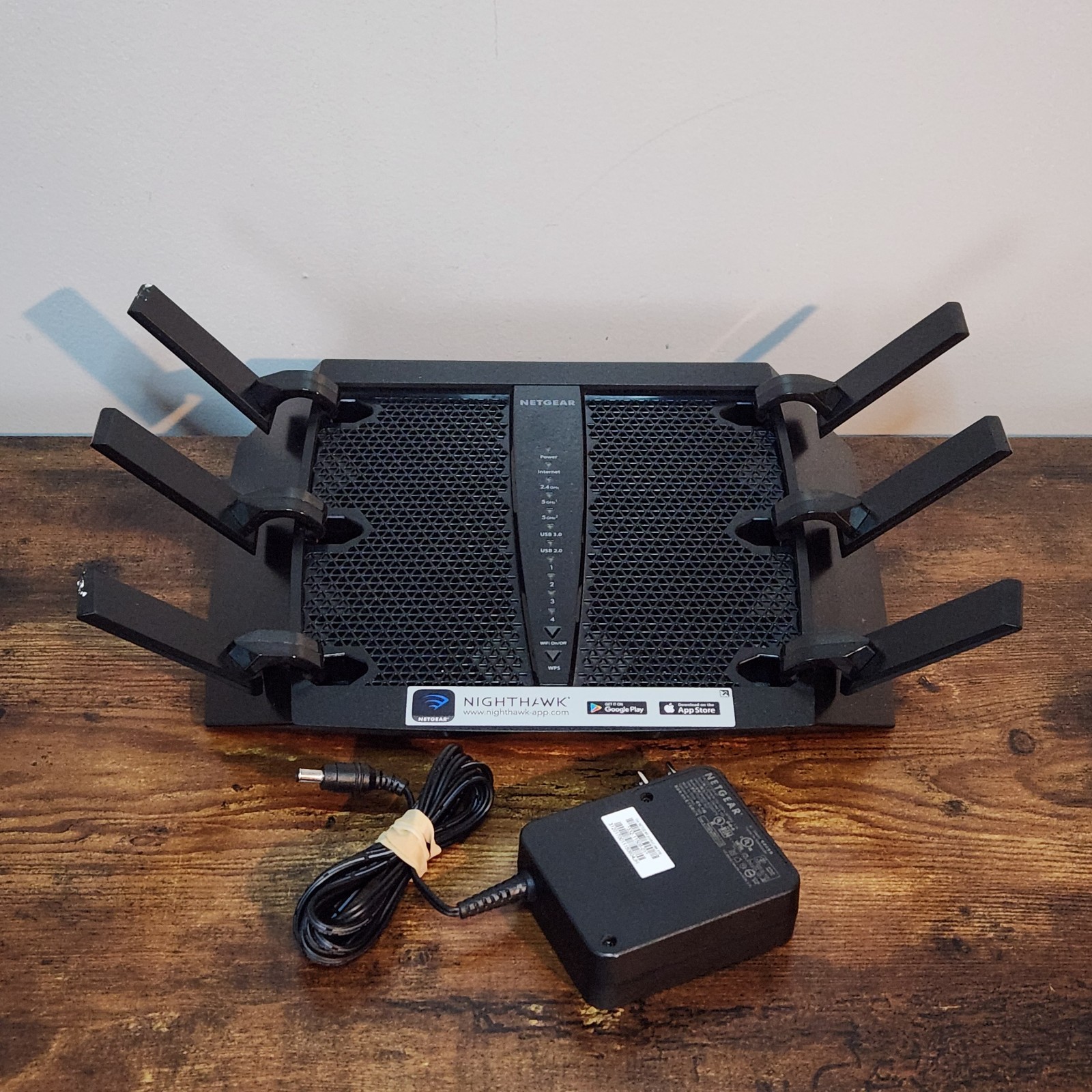 Netgear Nighthawk X6 AC3200 Tri Band WiFi Router Model R8000 & AC Adapter Bundle