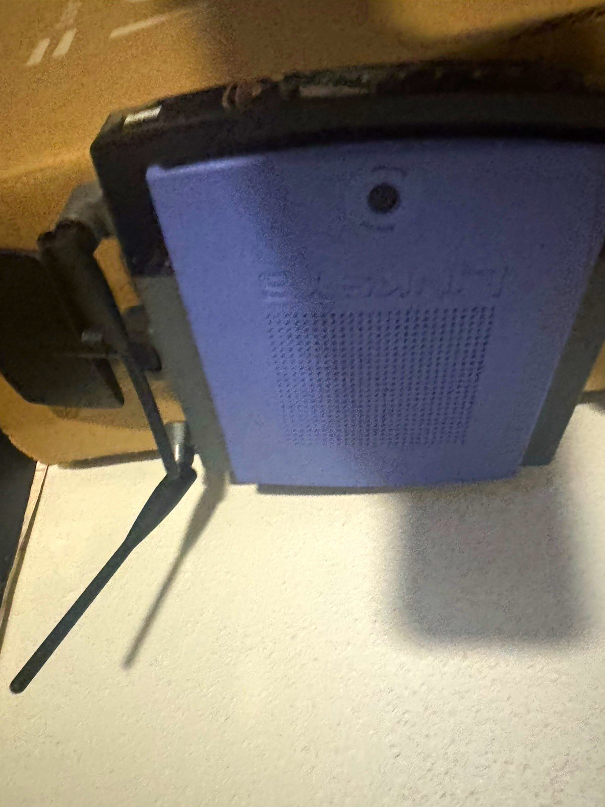Black Wireless Router with Antennas