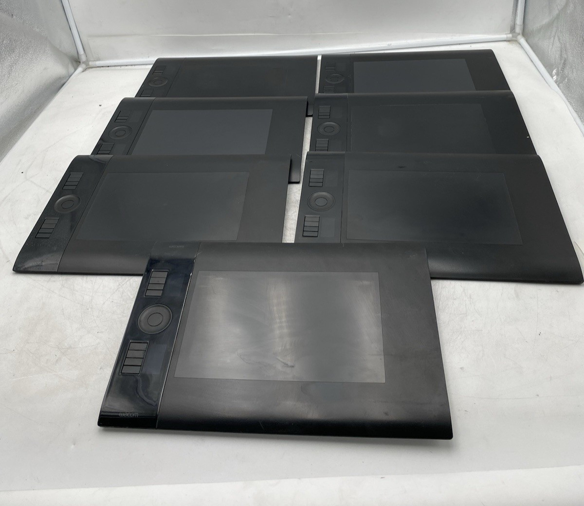 LOT OF 7 Wacom Intuos4 PTK-640 Medium Pen Tablet