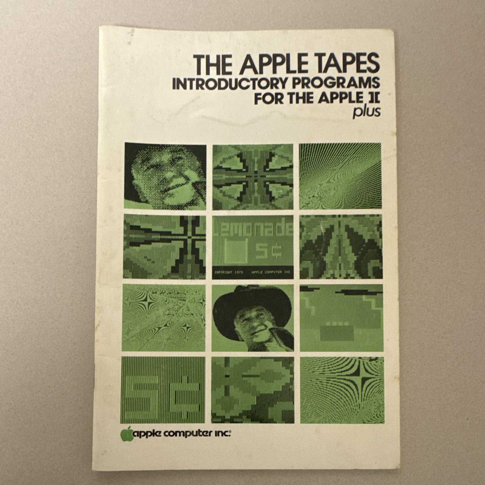Apple Computer Inc. The Apple Tapes User Manual Vintage 030-0057-00