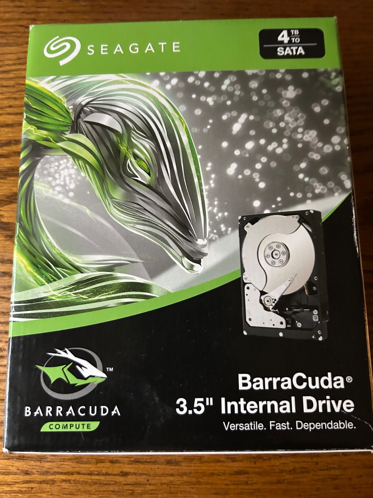 Brand New Seagate Barracuda 4TB ST4000DMA04 Internal Hard Drive - Retail - Seal