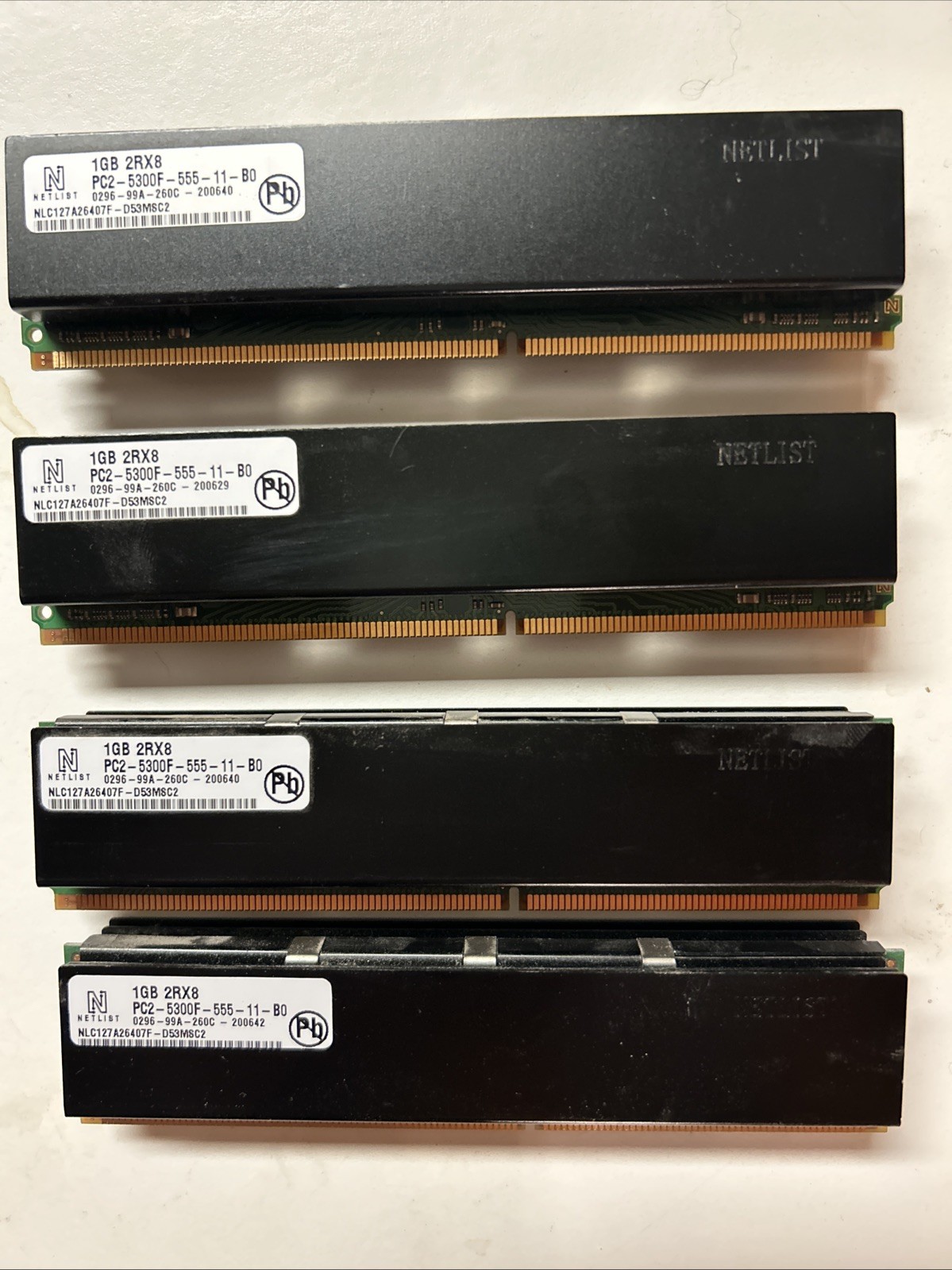 Apple Module Memory 4x1GB 4GB 2Rx8 PC2-5300F-11-B0 Netlist