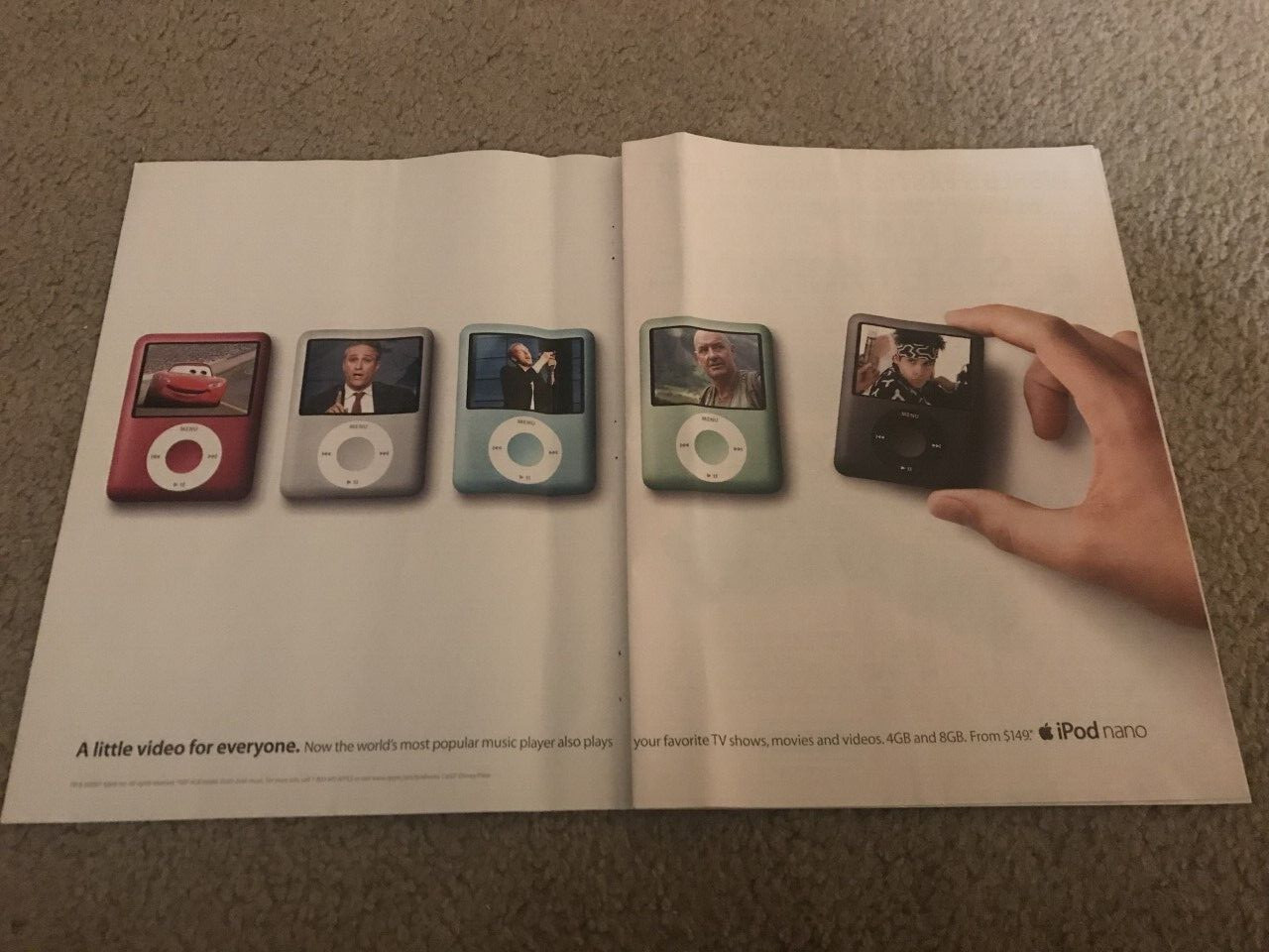 Vintage 2005 APPLE iPOD NANO PRINT AD GREEN BLUE RED WHITE BLACK