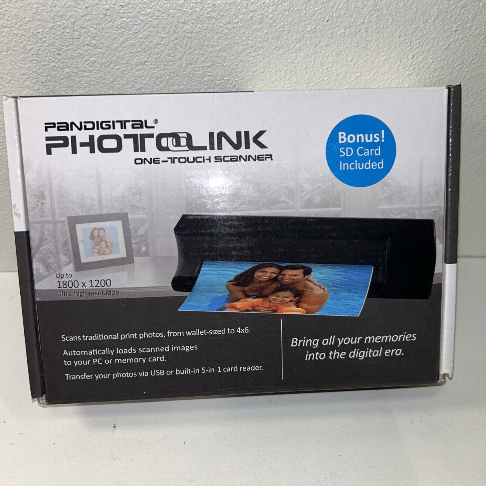 Pandigital Photolink One Touch Photo Scanner  W/ SD Card  Model PANSCN01