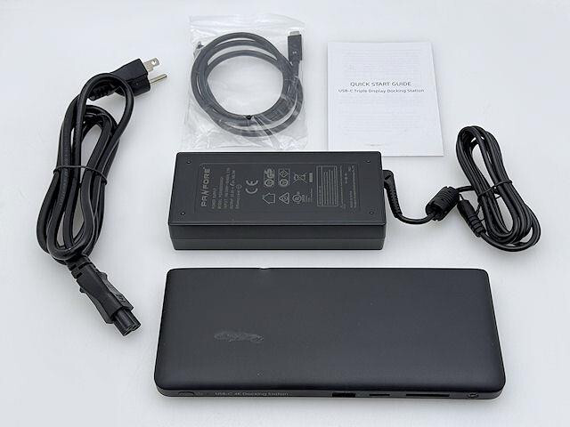 Netpatibles USB-C Triple Display 100W Docking Station DOS-UBC-12P-01B-NP