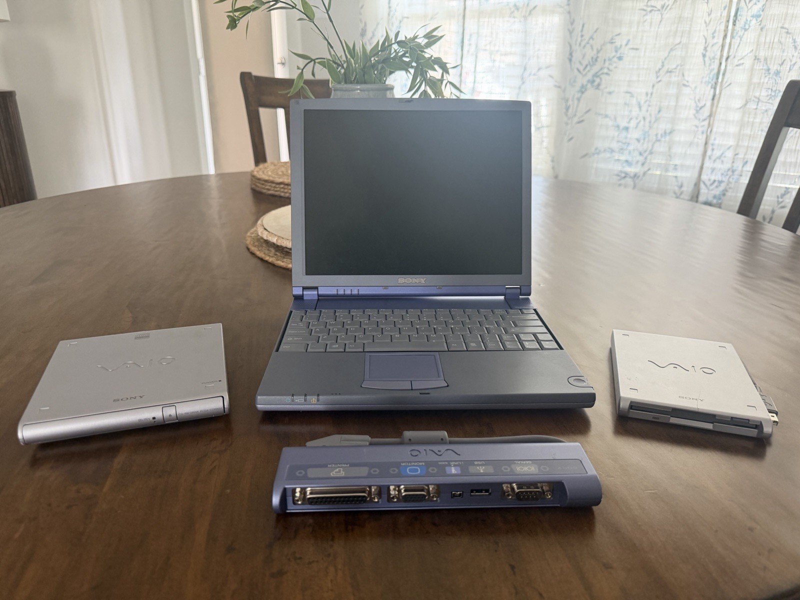 Retro Sony VAIO PCG-Z505JS Slim Laptop Bundle Windows 98 SE Recovery CDs Works