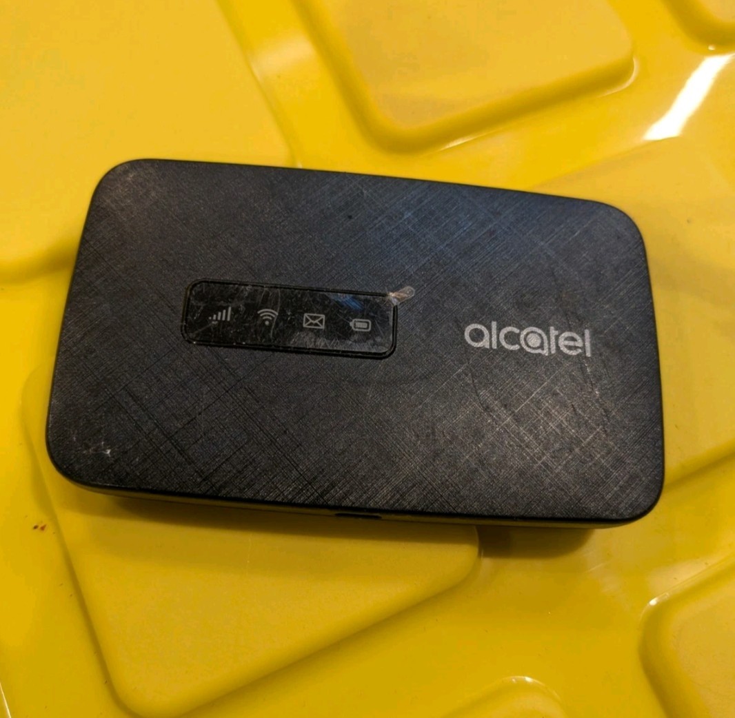 GSM Alcatel MW41TM Linkzone 4G LTE Portable Cell WiFi Hotspot