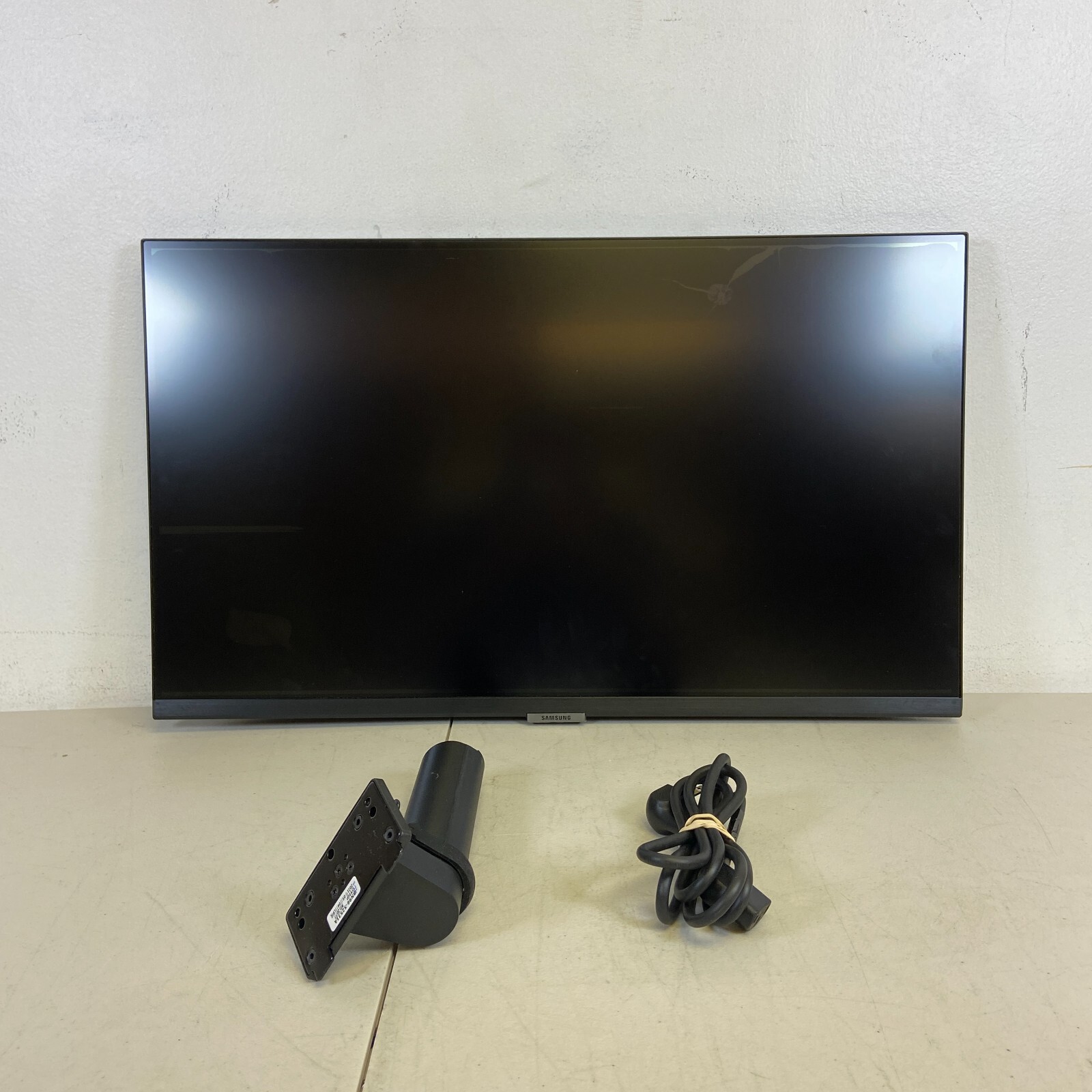 **PARTS ONLY** Samsung 27" Full HD LED Smart 1920x1080 HDMI Monitor S27AM500NN