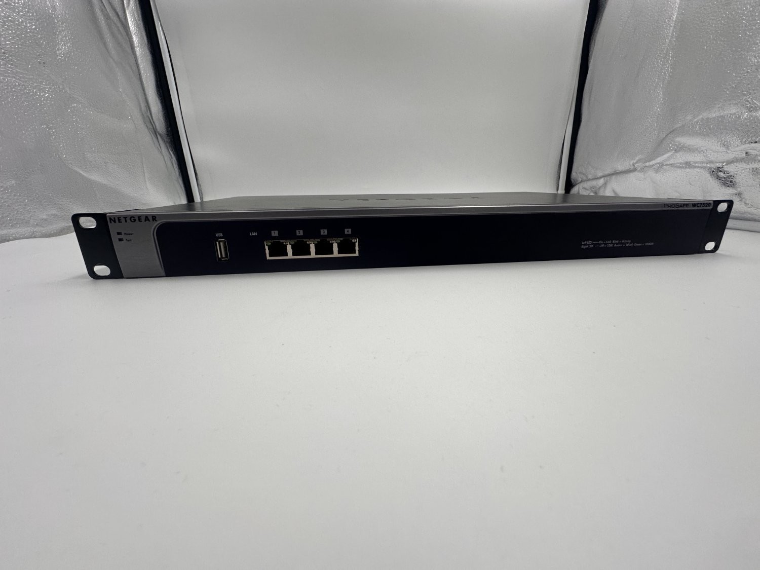 Netgear ProSafe 20 AP Wireless Controller WC7520 Black 1U Rackmount