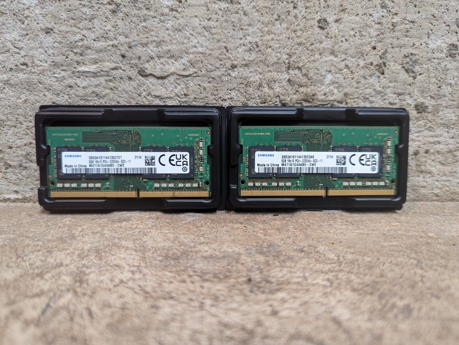 Samsung 16GB Kit (2x8GB) 1Rx16 PC4-3200AA DDR4 SODIMM (M471A1G44AB0-CWE)