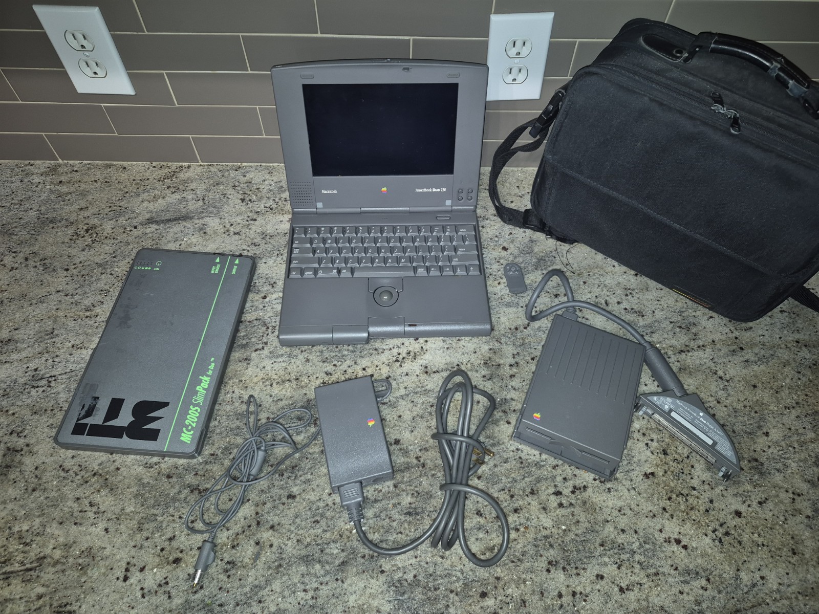 Vintage Apple Macintosh PowerBook Duo 230 Laptop Floppy Drive Lot Parts Repair