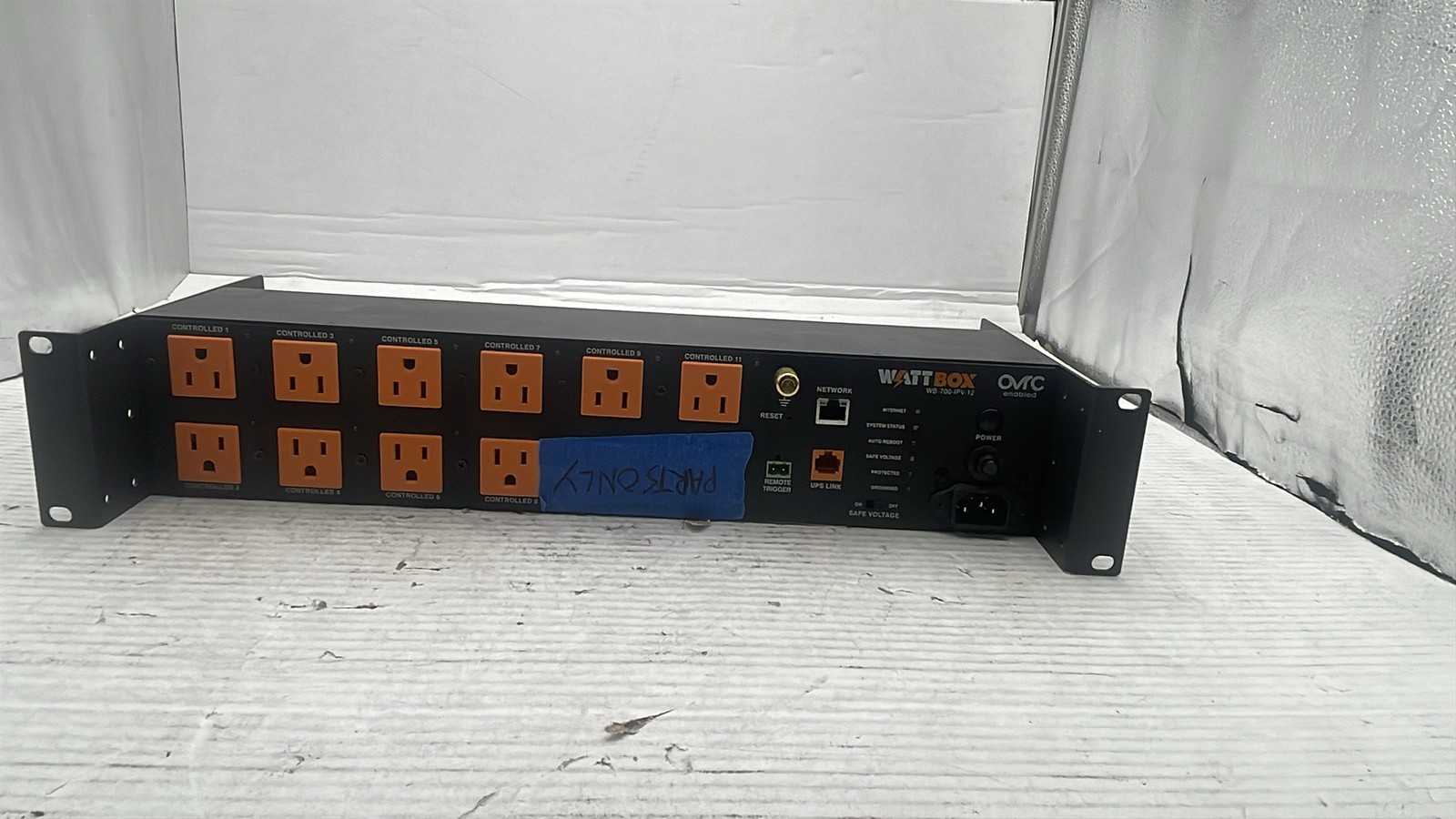 WattBox WB-700-IPV-12 IP 12 Outlet Power Conditioner Rack Mount FOR PARTS