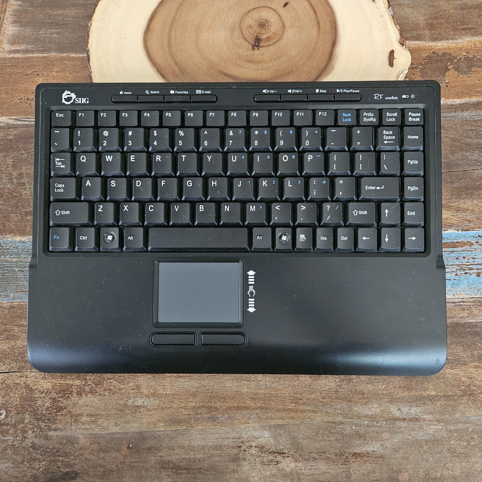 SIIG Wireless Mini Multimedia Touchpad Keyboard NO ADAPTOR As Is