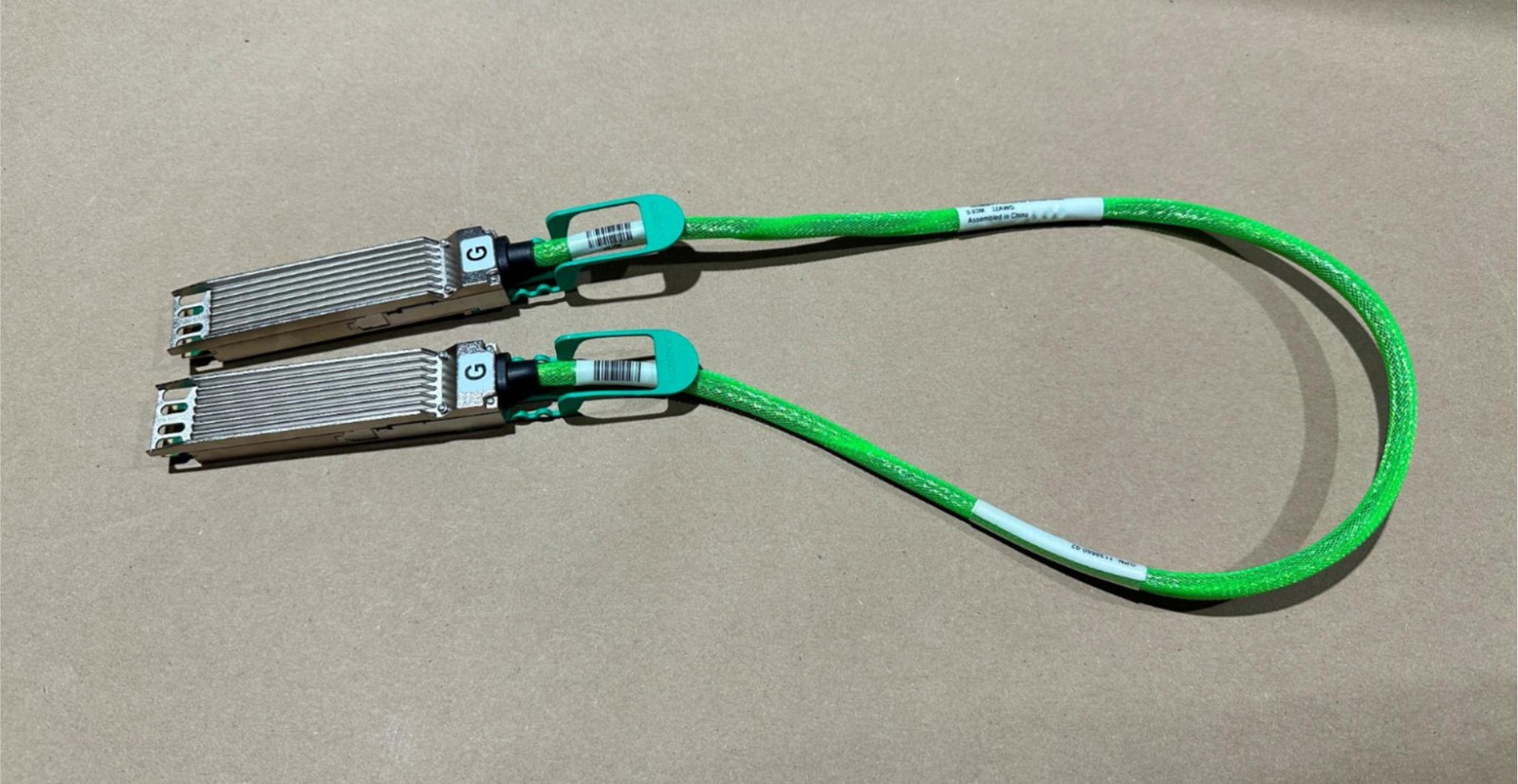 Amphenol 800G OSFP to OSFP OSFP/OSFP Direct Attach Cable 0.83M 2' 32AWG