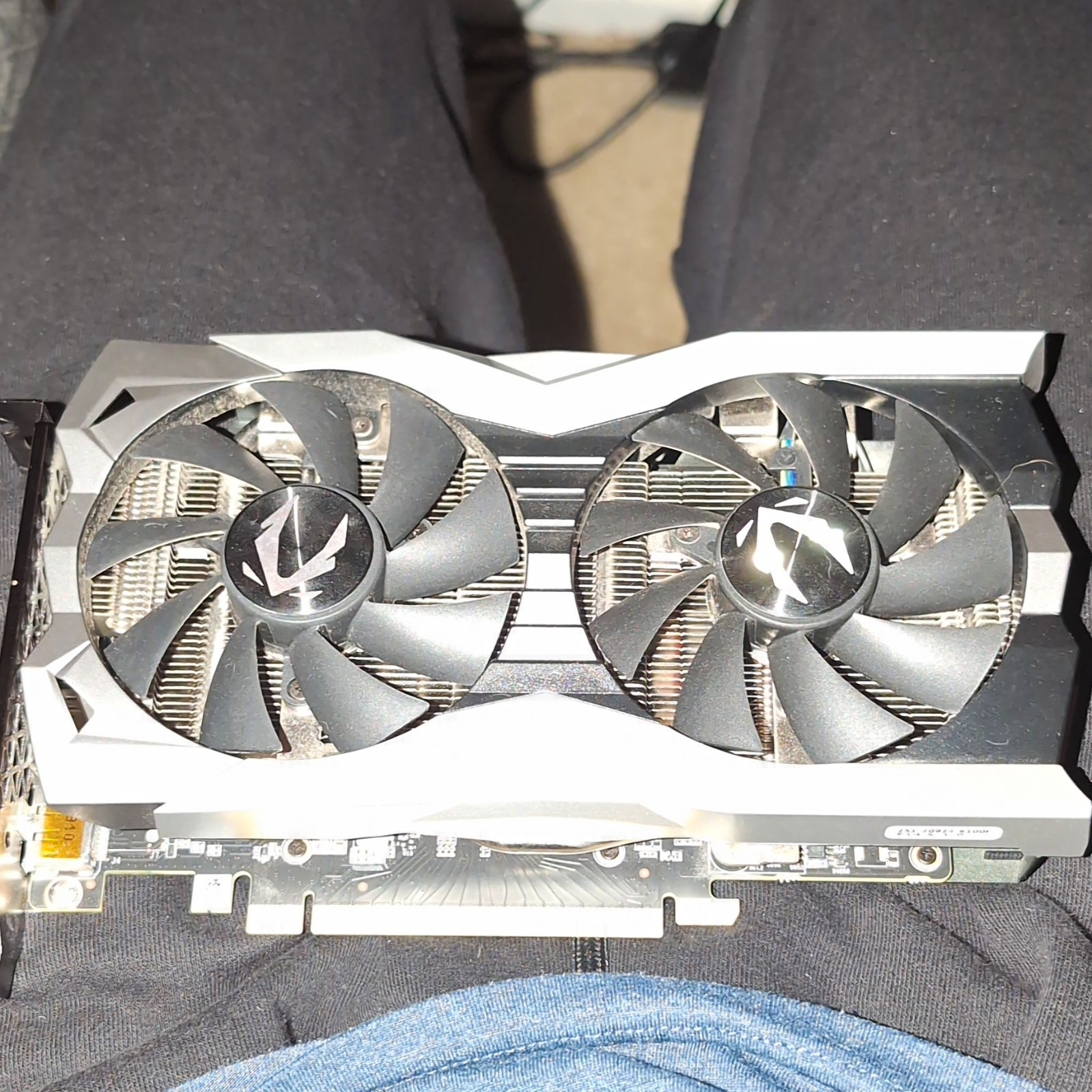ZOTAC GAMING GeForce RTX 2060 Twin Fan 6GB GDDR6 PCIe HDMI DP DVI