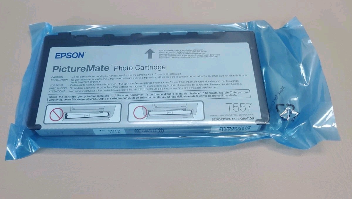 Genuine OEM EPSON T5570 T557 Ink Photo Color CARTRIDGE PICTURE MATE~Exp 12/2012