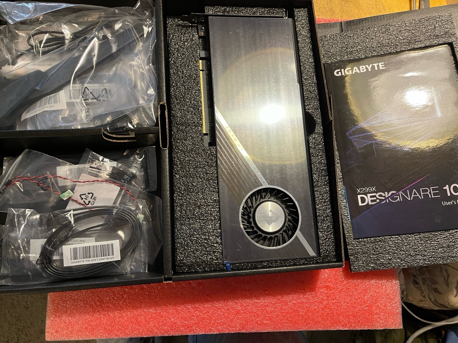 Gigabyte GC-4XM2G4 AORUS Gen4 Quad m.2 Adaptor X299X Manual WiFi Antenna