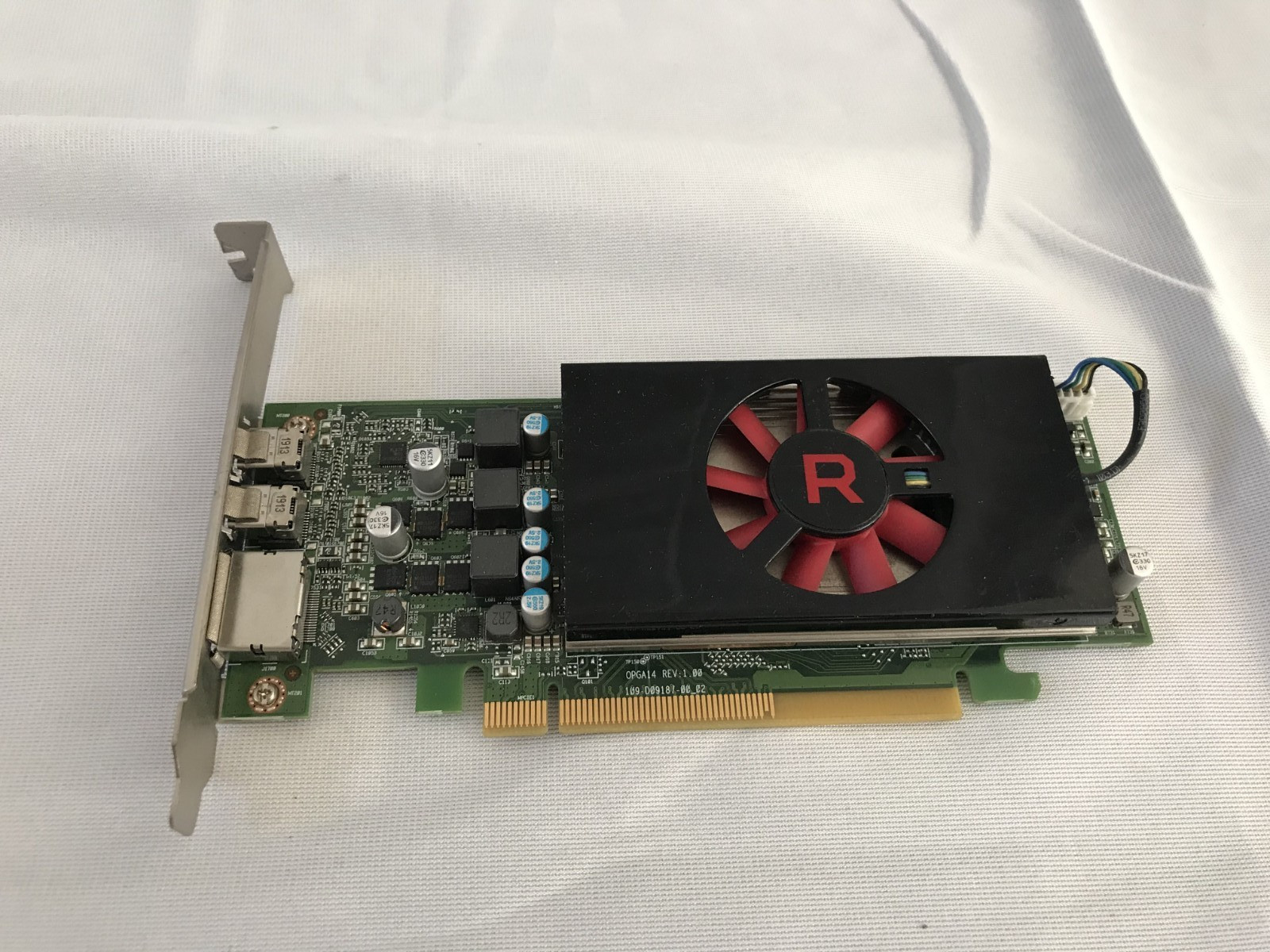 Dell AMD Radeon RX 550 4GB GDDR5 PCIE Graphics Card Full Height 0NDRG5