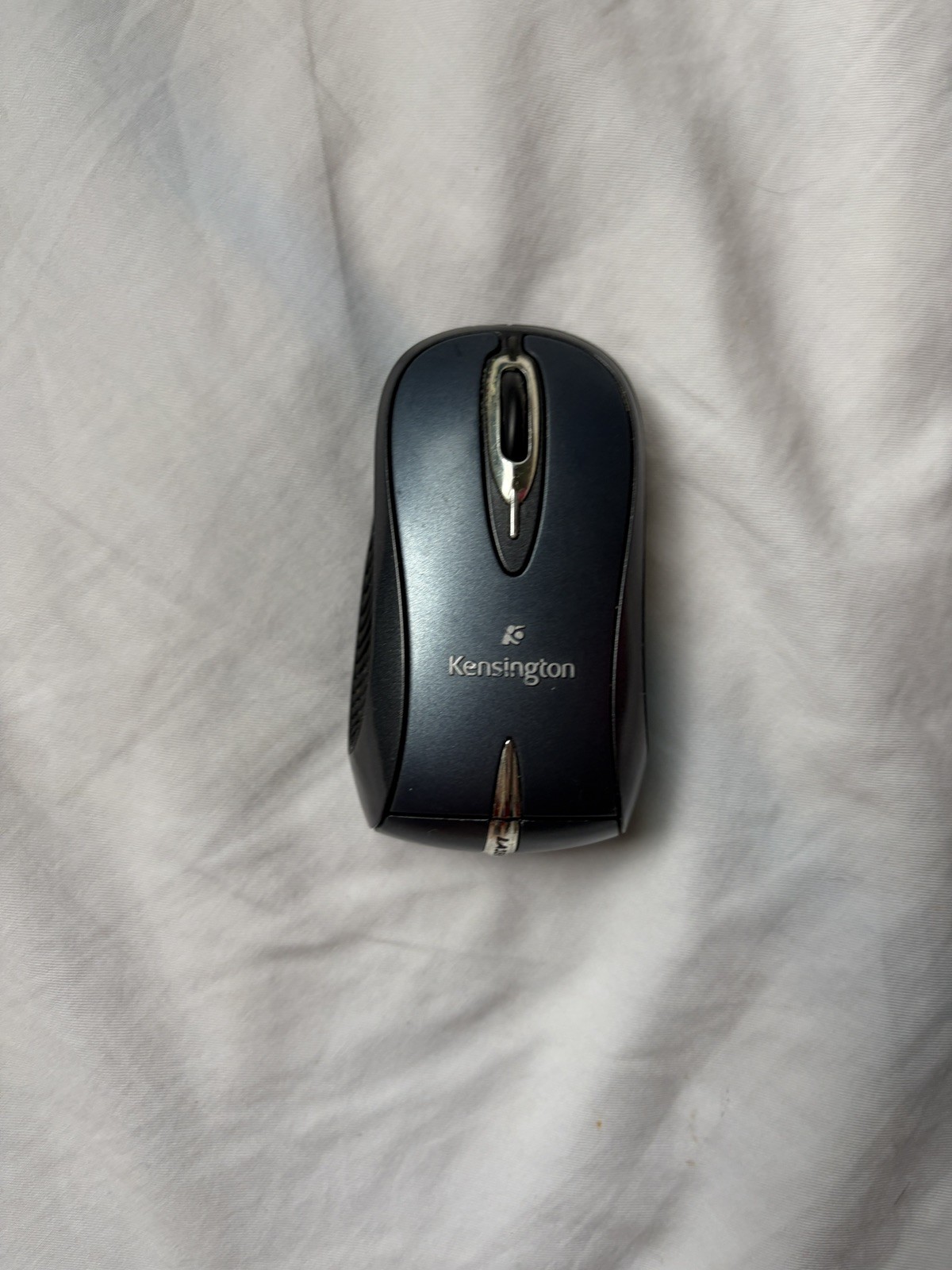 Kensington Wireless Notebook laser Mouse  Right Handed Black grey blue