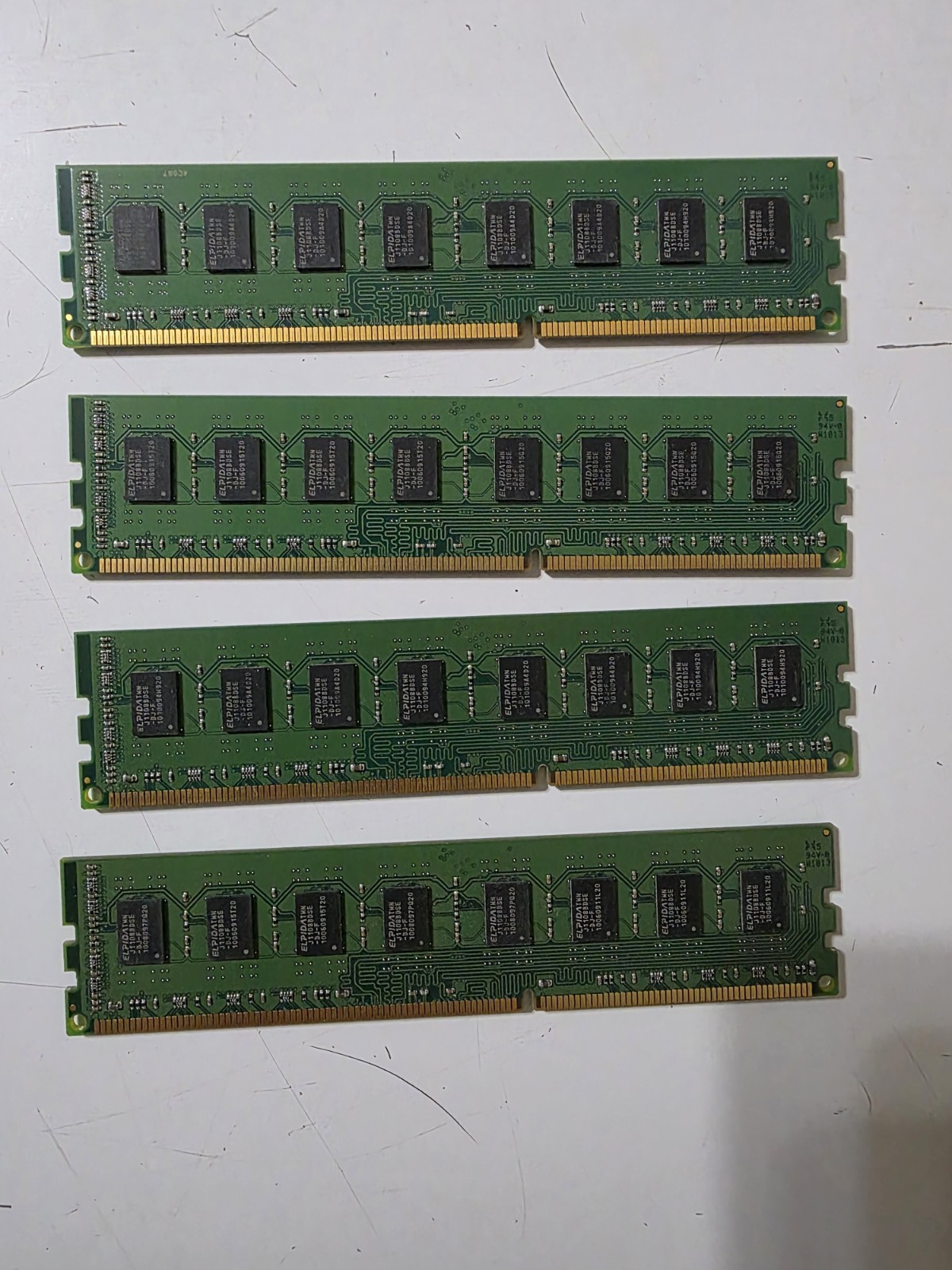 Micron 16GB (4 x 4GB) PC3-12800 DDR3 PC RAM MT8JTF51264AZ-1G6E1
