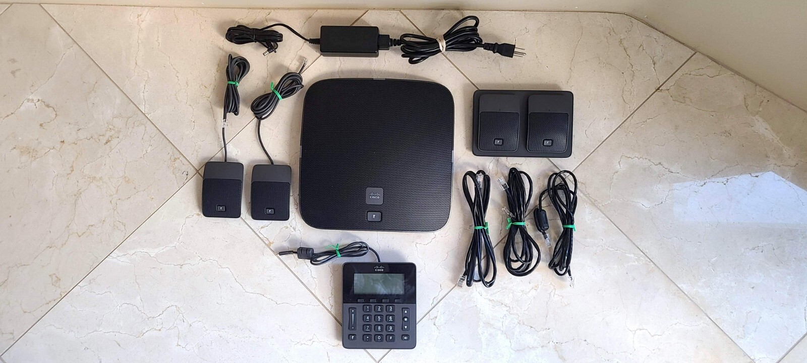 Cisco 8831 Unified IP Conference Phone Kit - CP-8831-K9 - COMPLETE SET Tested