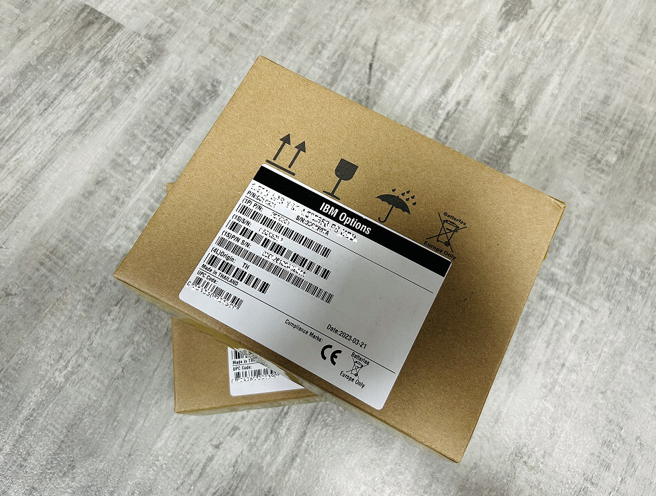 IBM 900GB 00Y2684 SAS 00L4568 6GBPS RPM 2.5" SFF 10K V7000 Hard Drive HDD NEW