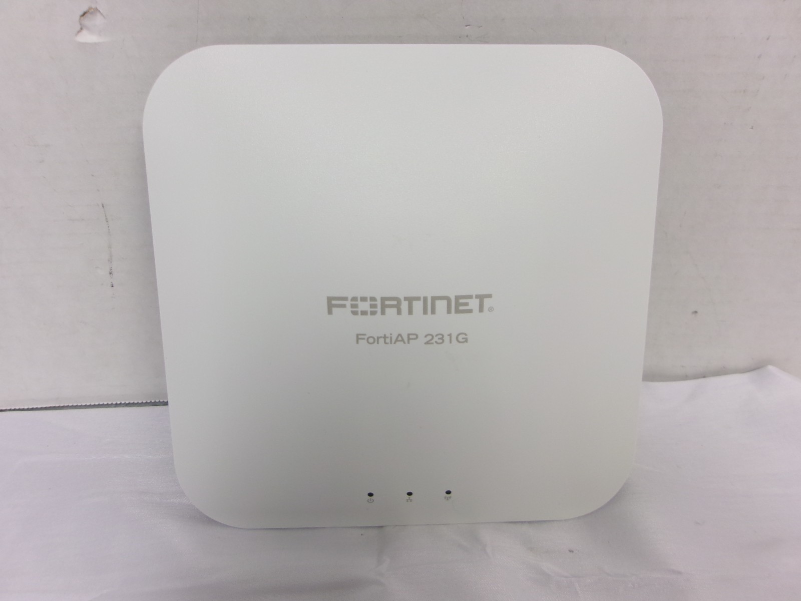 Fortinet FortiAP FAP-231G Wireless Access Point White RESET W/O ACCESSORIES