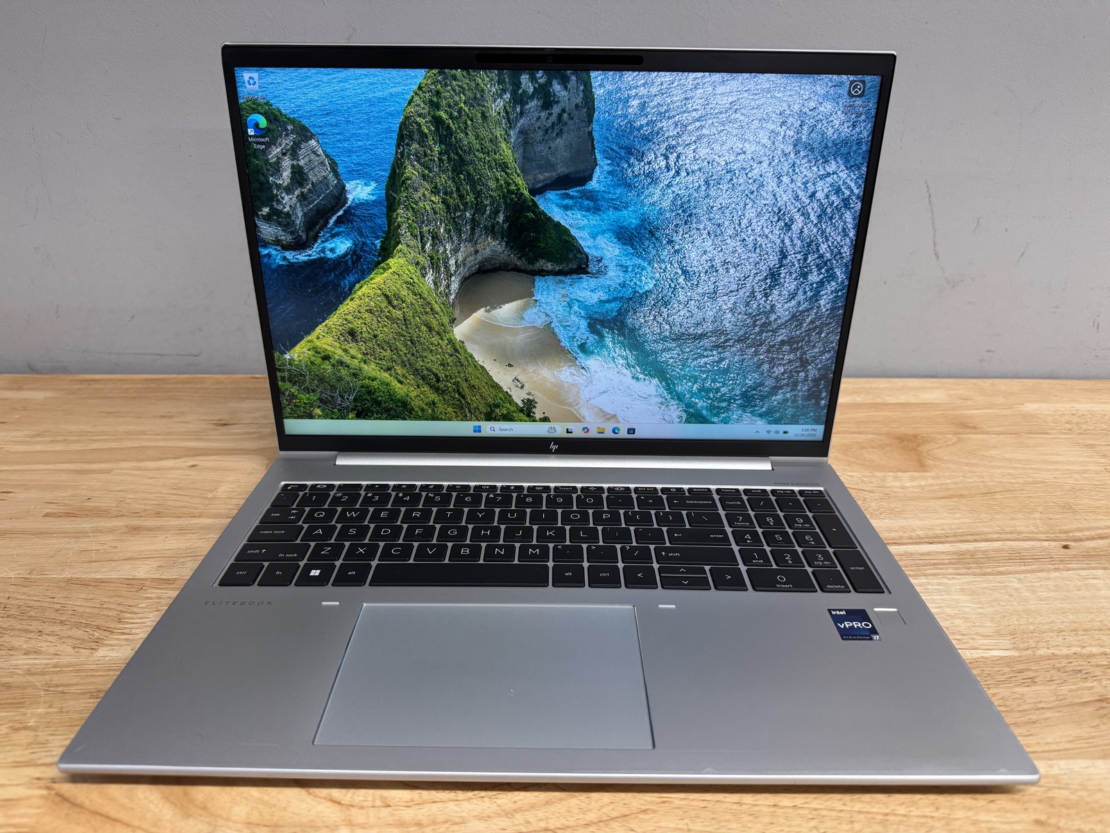 HP EliteBook 860 G11 16" Laptop Intel Core Ultra 7, 512GB SSD, 16GB RAM, W11