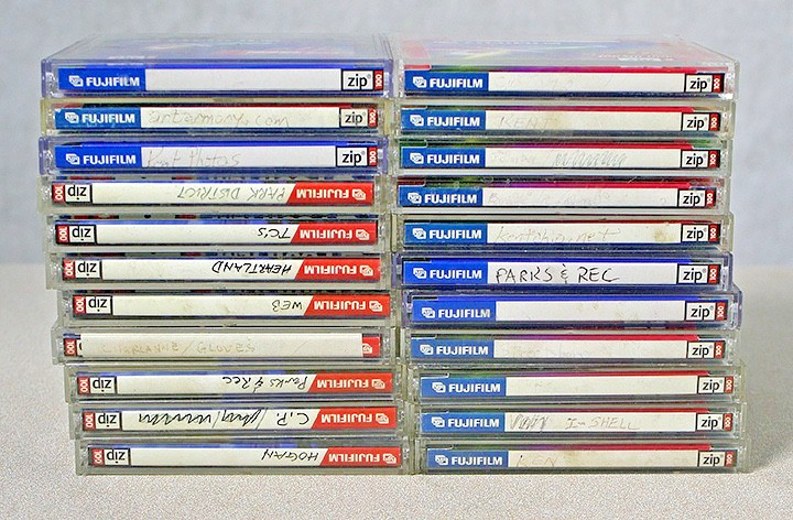 Lot of 20 Fujifilm 100 MB Zip Discs – Mac Formatted
