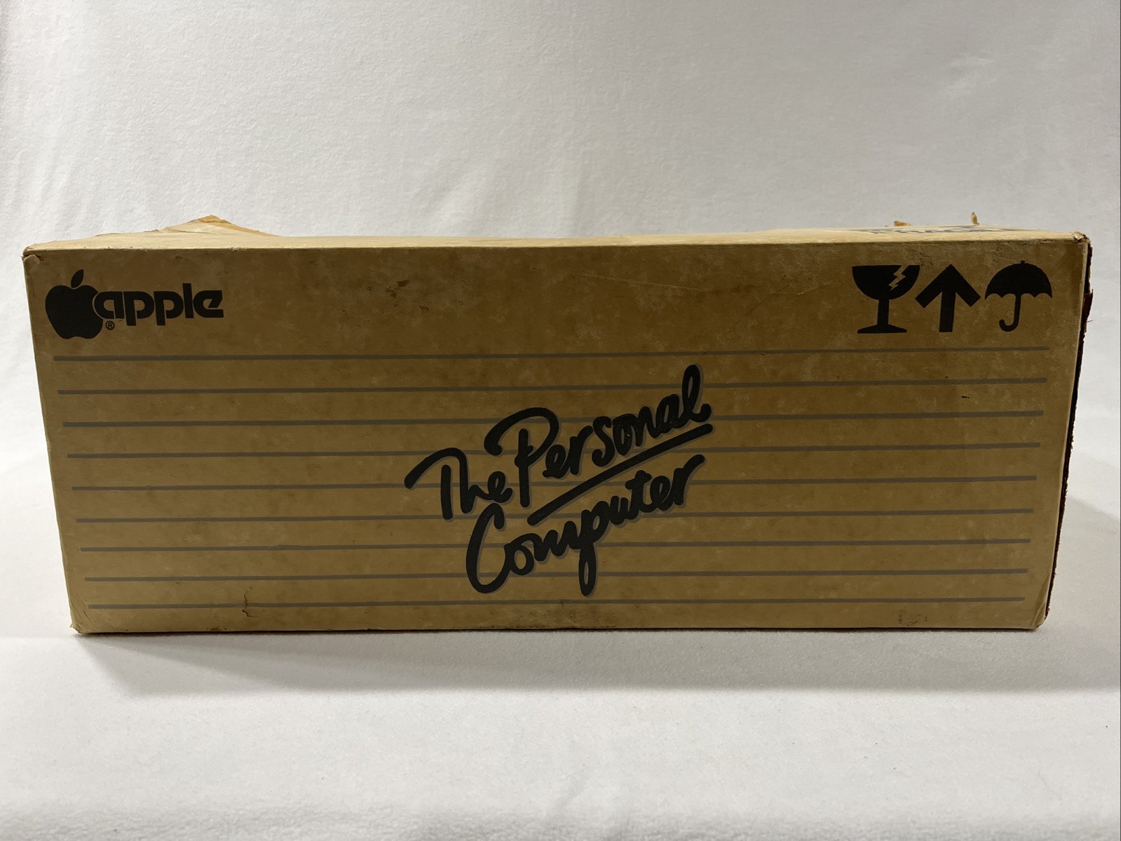 Vintage 1983 Apple IIe A2S2 “The Personal Computer" EMPTY BOX + Packing Foam
