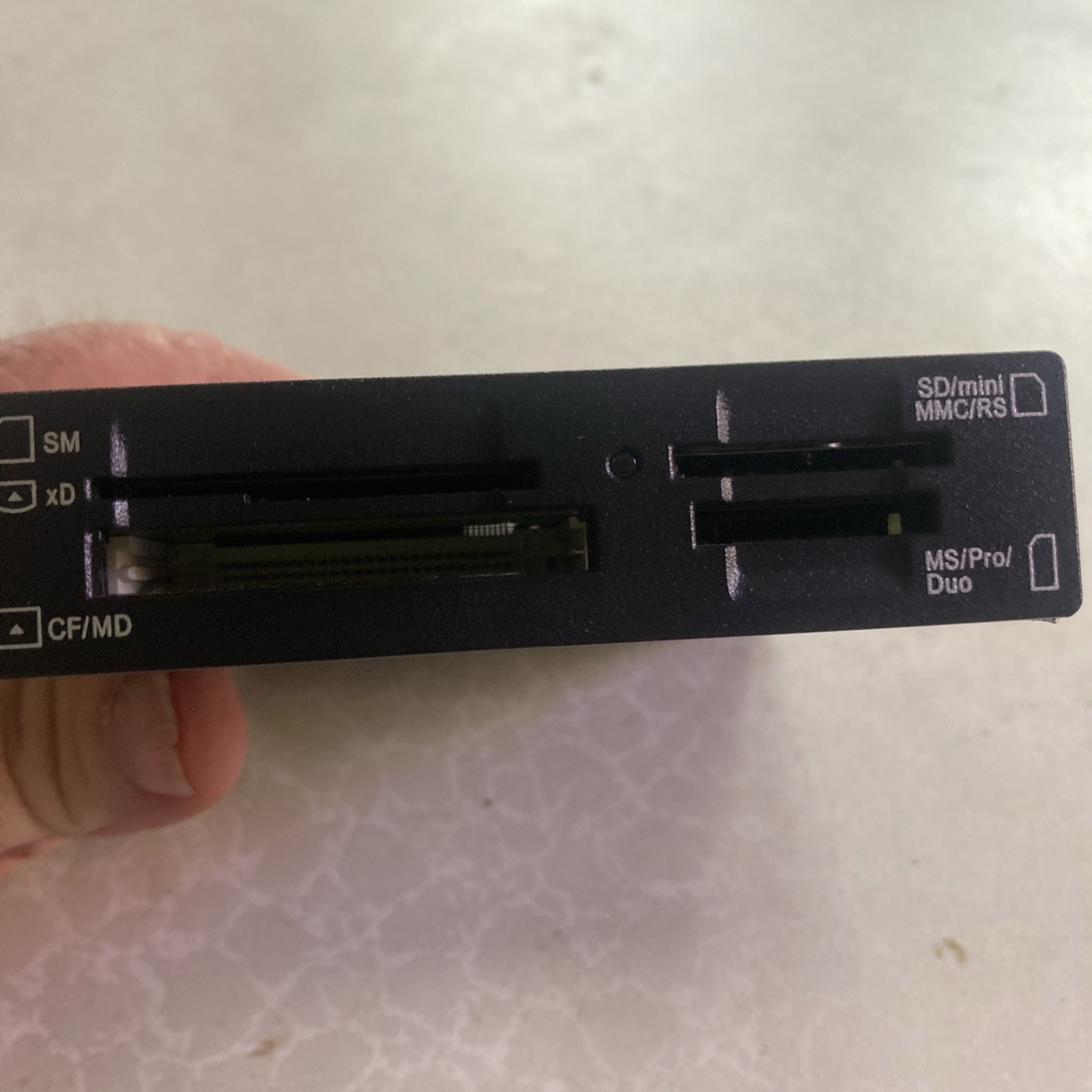 Dell OptiPlex Precision 19-Way Media and Flash Card Reader W812M